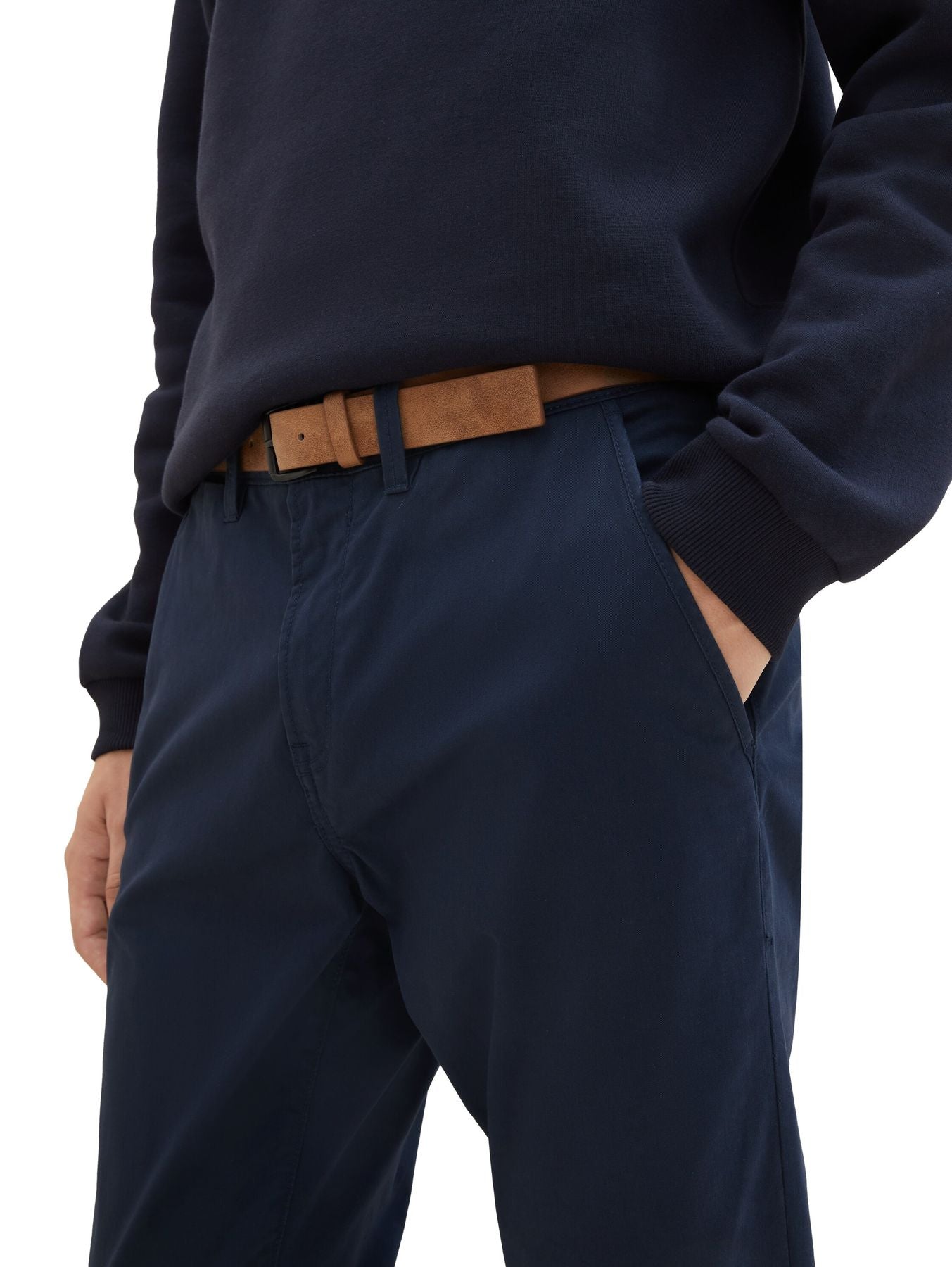 Slim Chino with belt