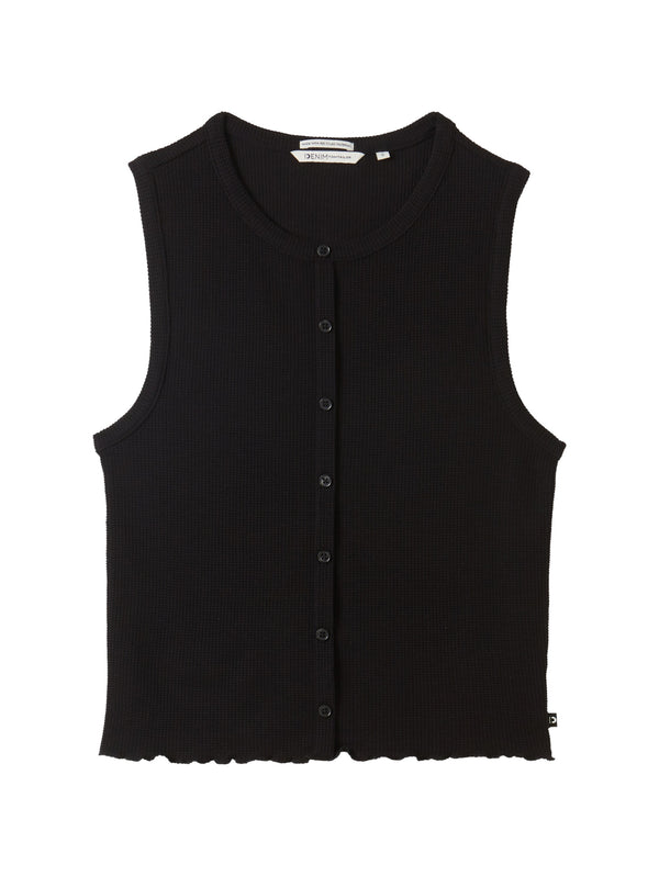 buttoned waffle structure top