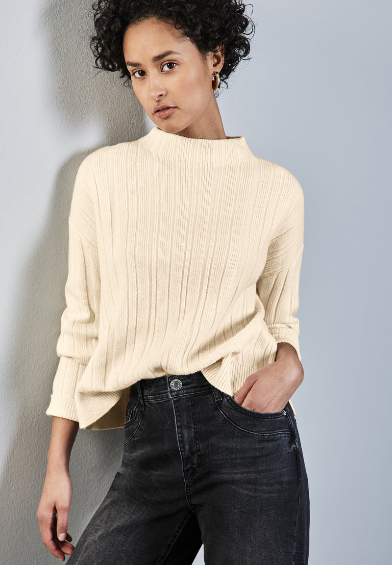 Pullover mit Rippstruktur