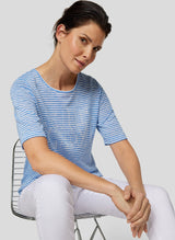 T-Shirt mit dezentem Strass-Schriftzug
