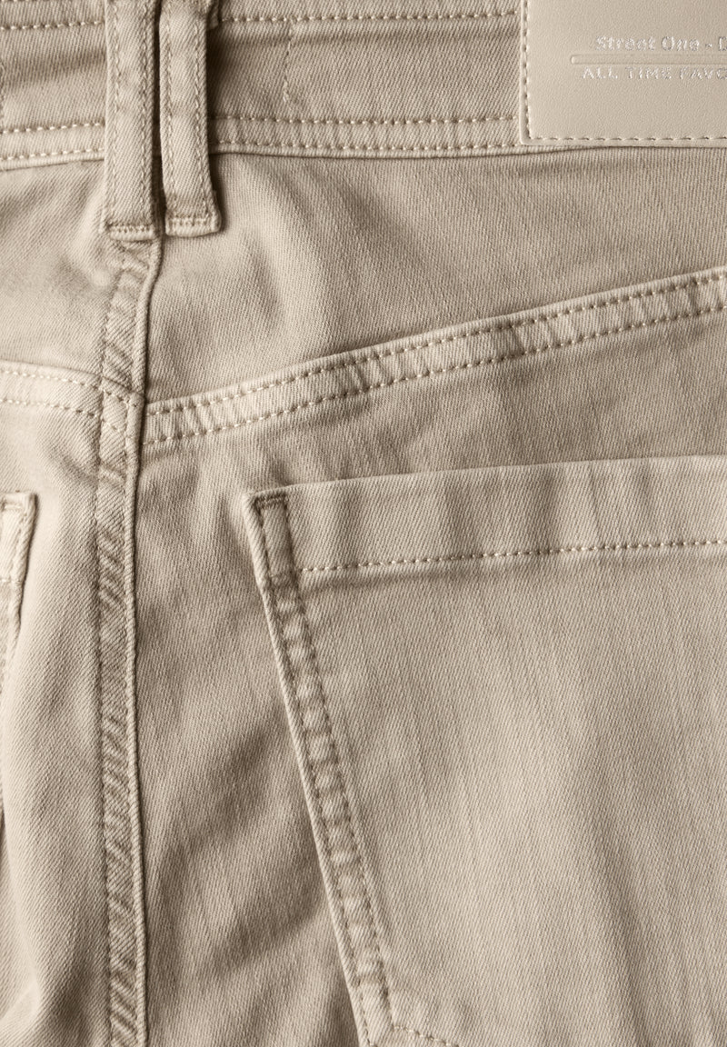 Jeans im Cargo-Look