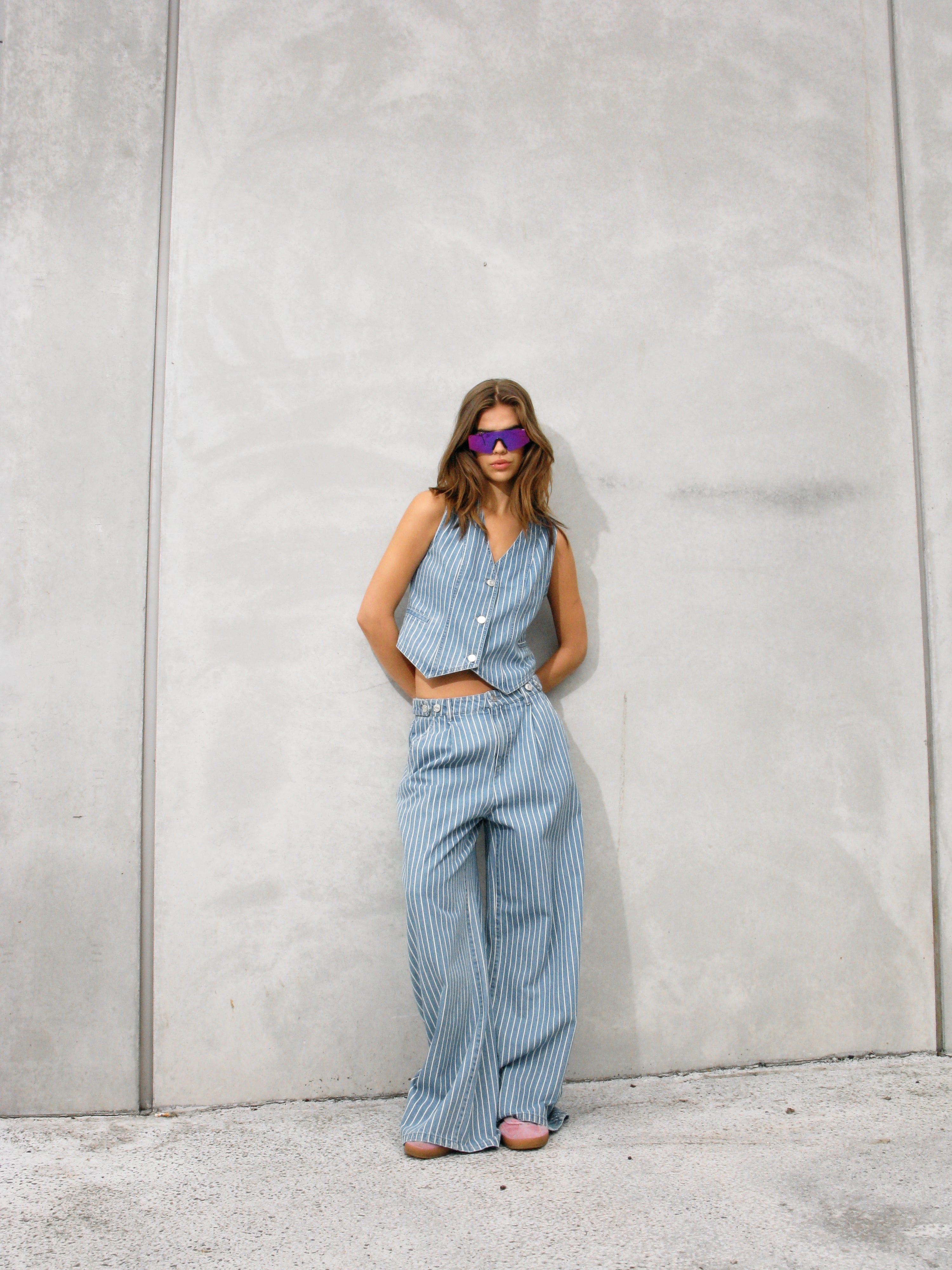 NMHERA S/L SLIM PINSTRIPED VEST BS008MB