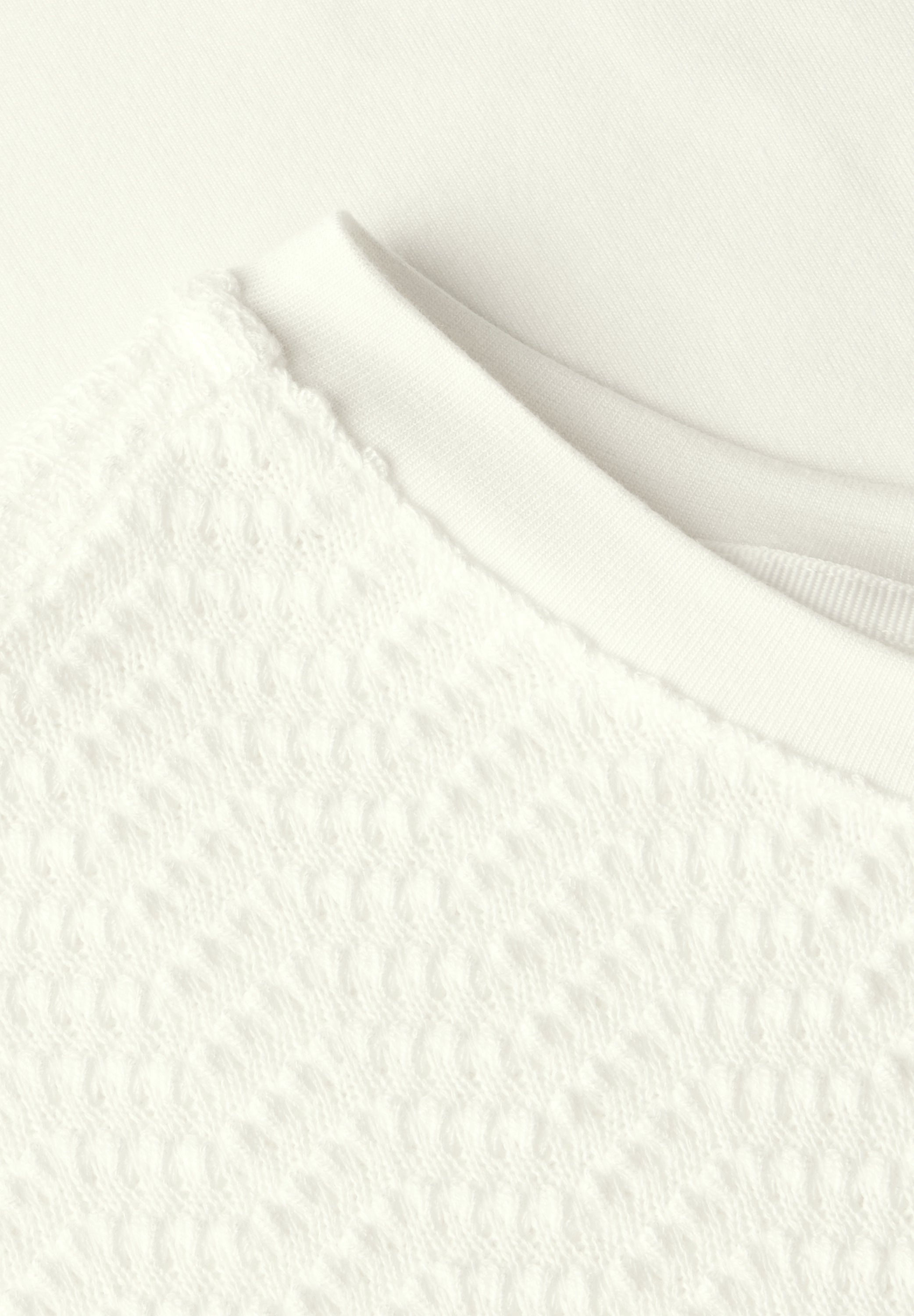 Shirt mit Lochmusterdetail