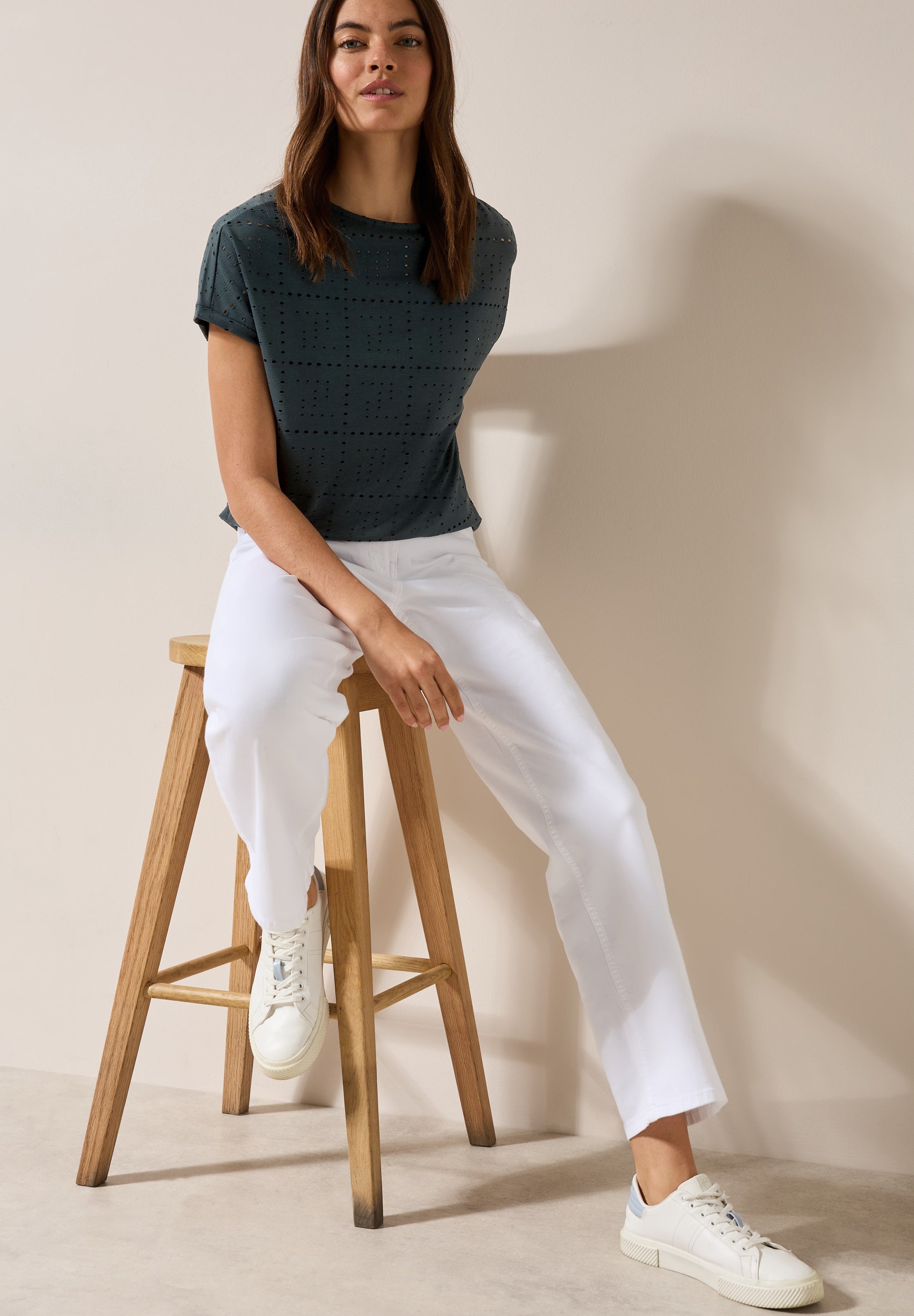 T-Shirt mit Lochmuster