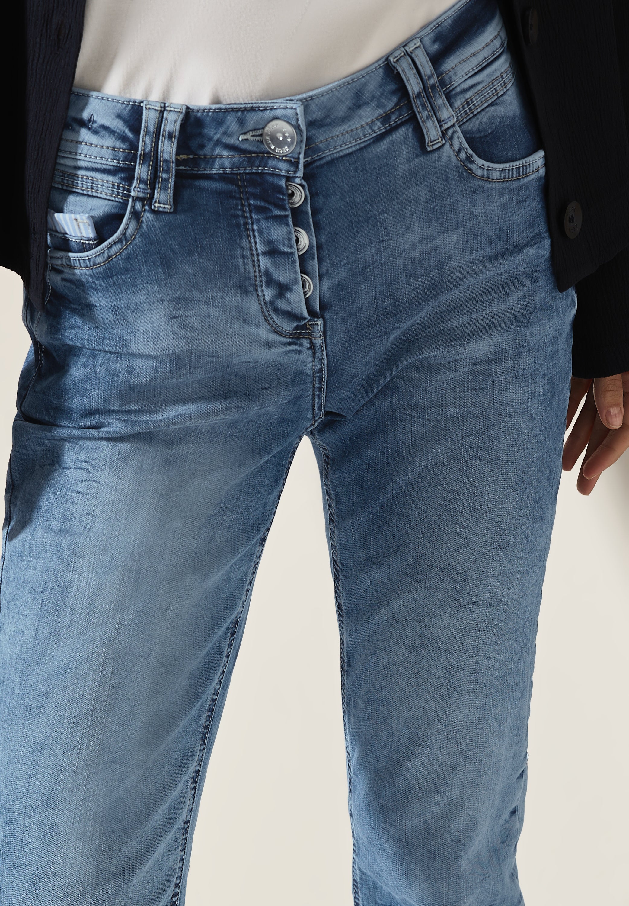 Jeans mit Turn-Up Detail
