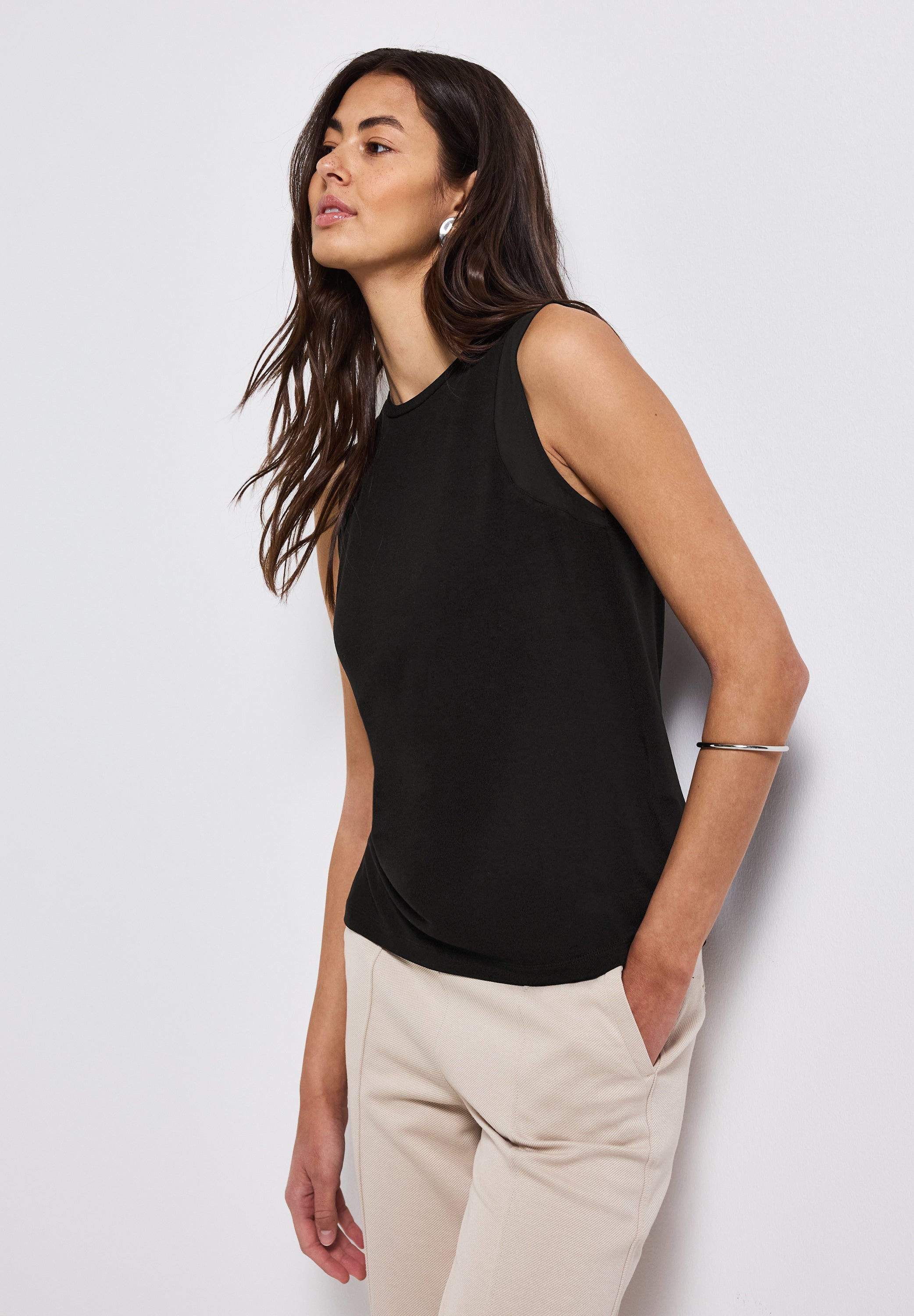 Top mit Chiffondetails
