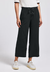 Wide Leg Hose