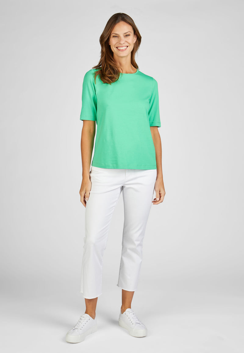 Basic T-Shirt