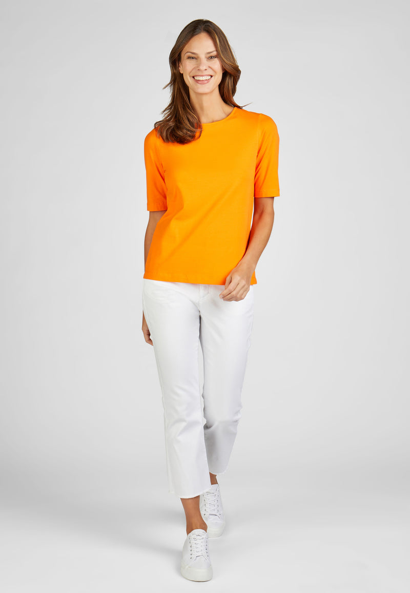 Basic T-Shirt