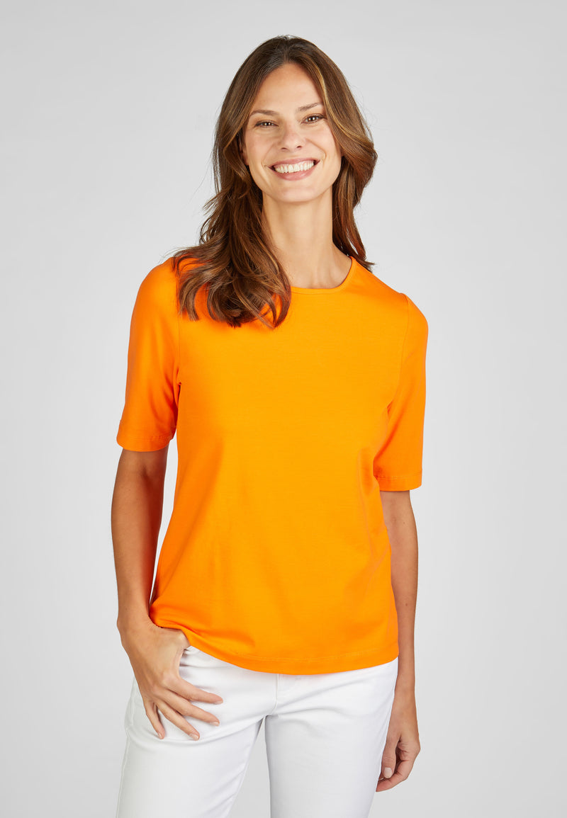 Basic T-Shirt