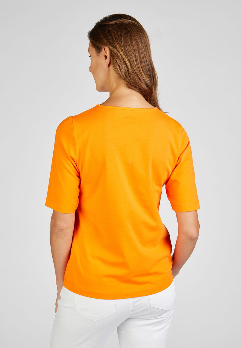 Basic T-Shirt