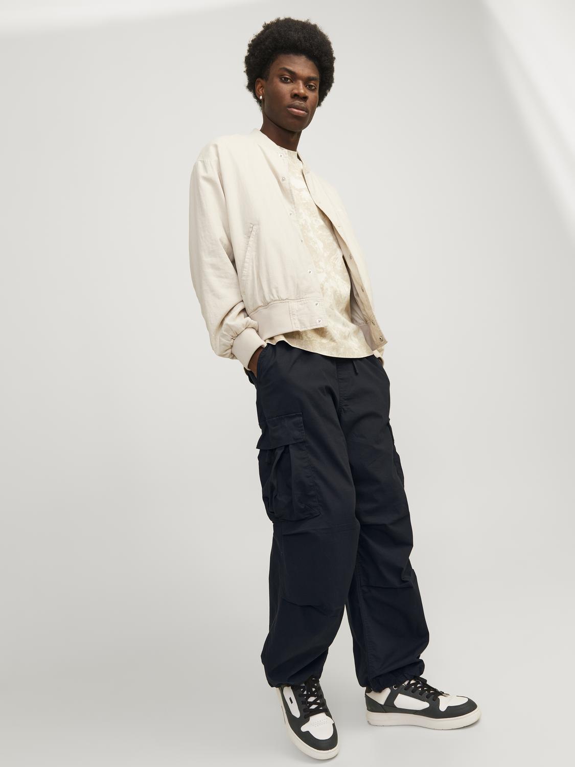 JPSTPARACHUTE JJZAYN CARGO SN