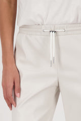 Hose in Lederoptik