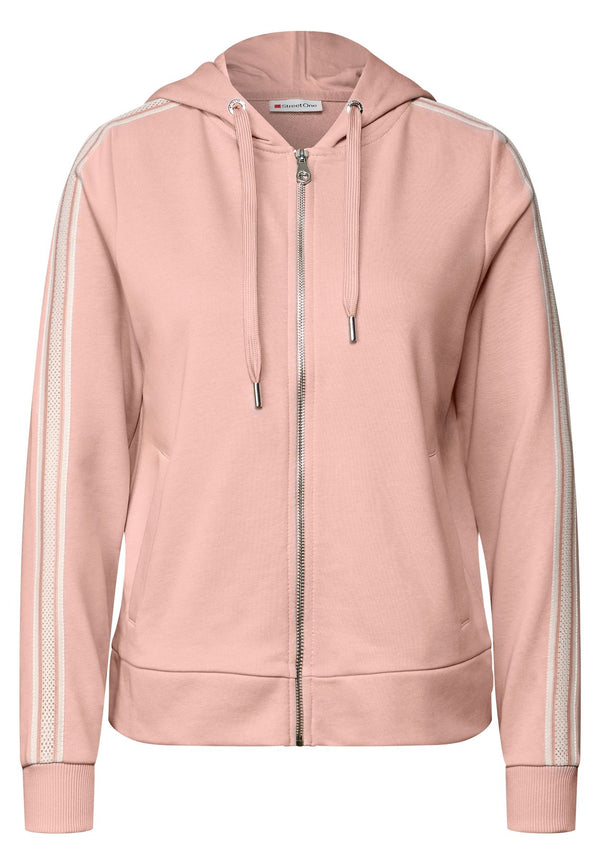 Kapuzenjacke mit Dekotape