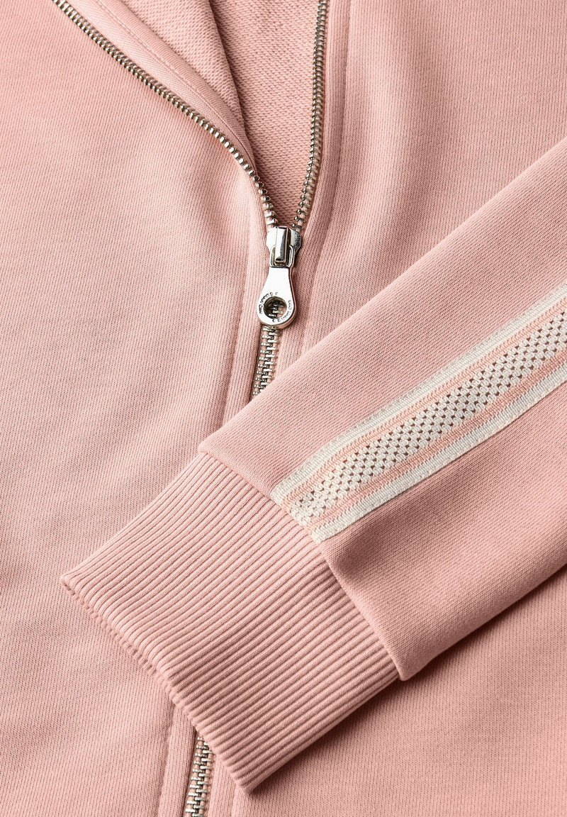 Kapuzenjacke mit Dekotape