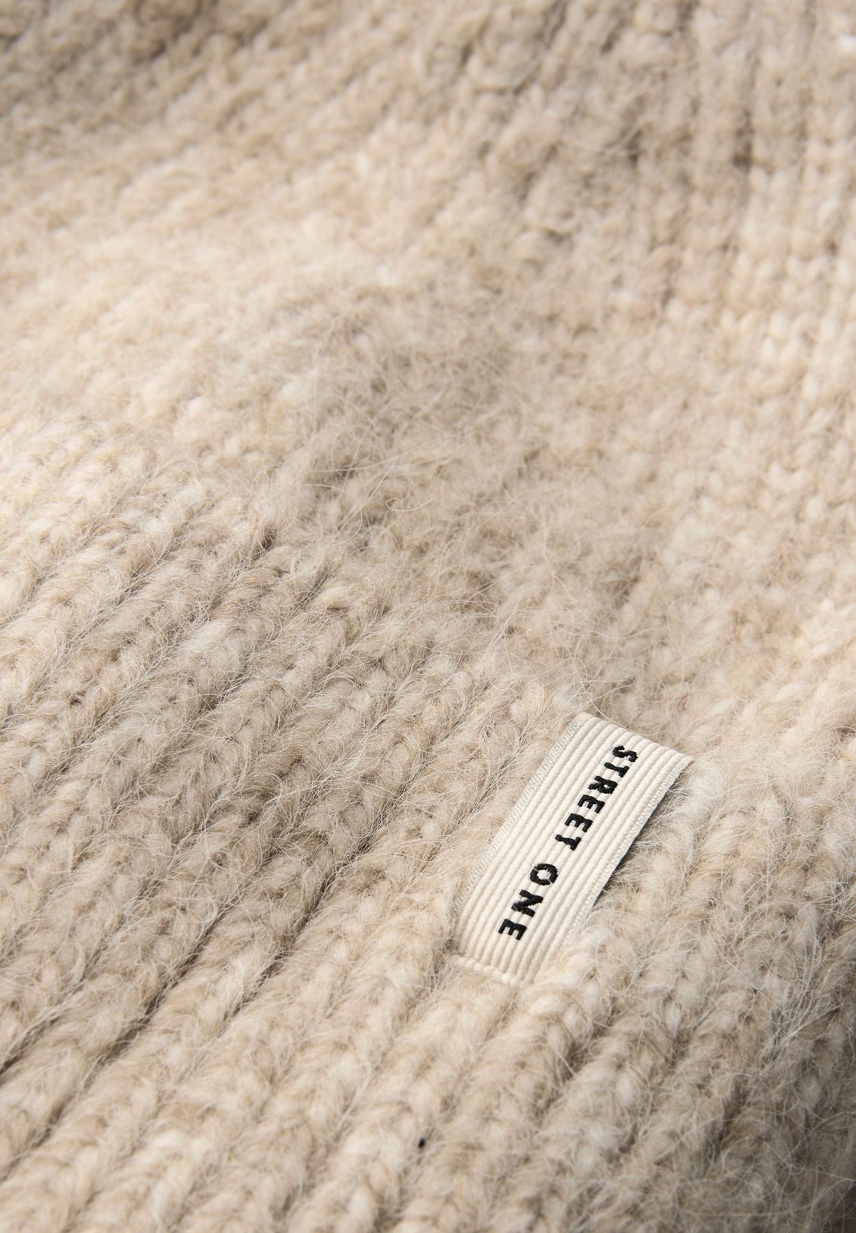 Strickmütze mit Woll-Anteil