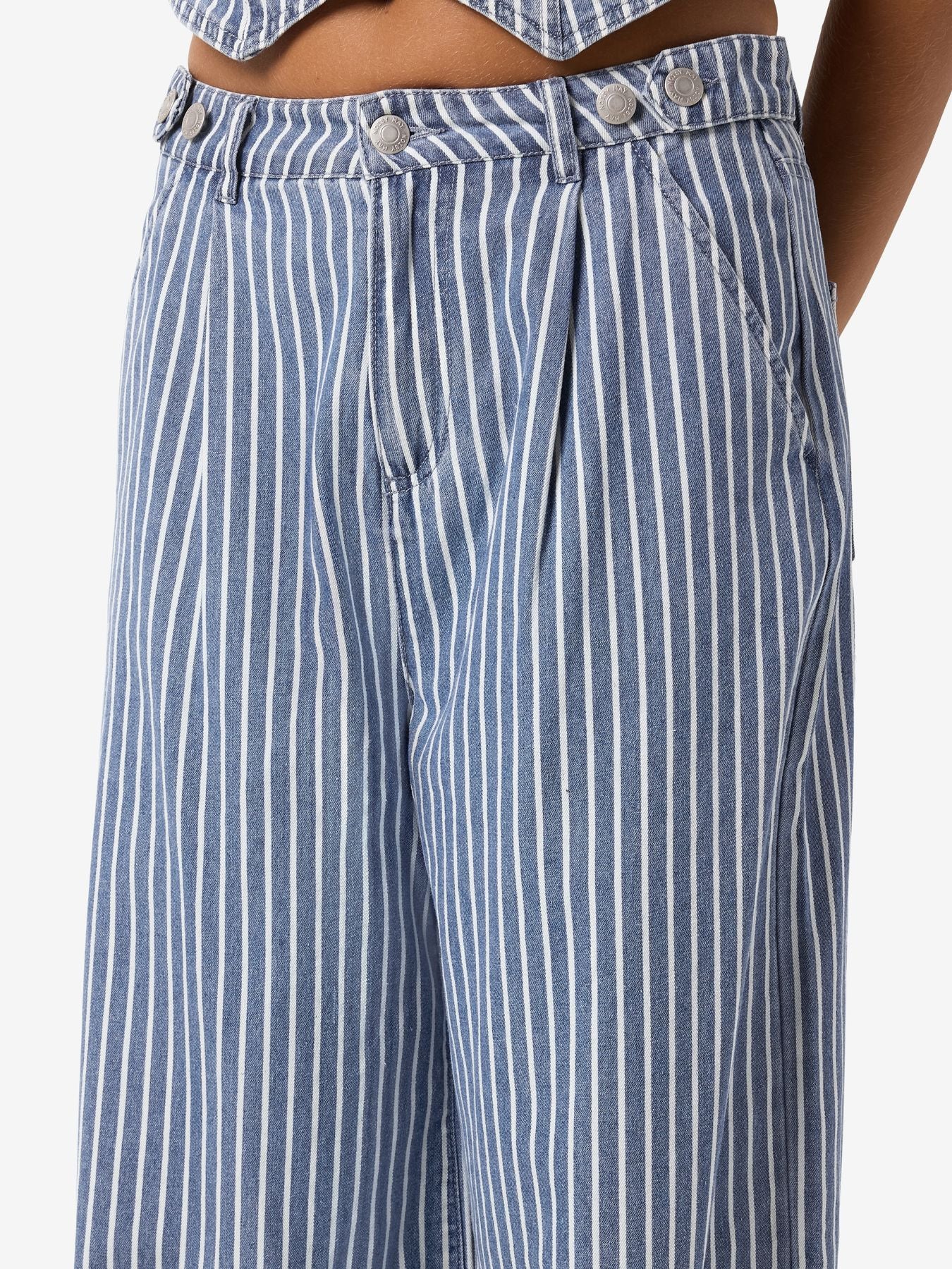 NMHERA HW WIDE LEG PINSTRIPED PANTS BS00