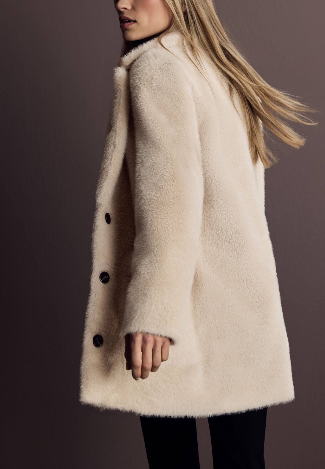 Fake Fur Mantel