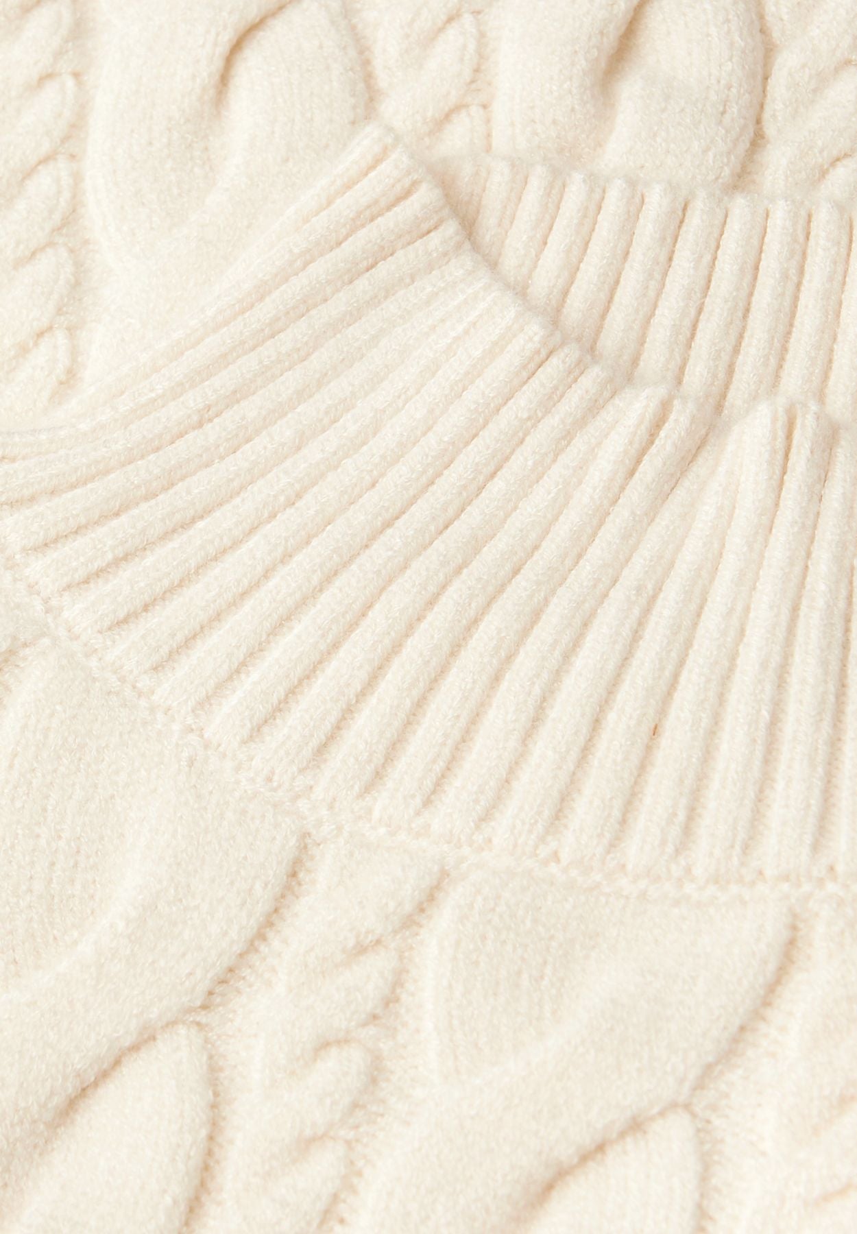 Pullover mit Zopfmuster