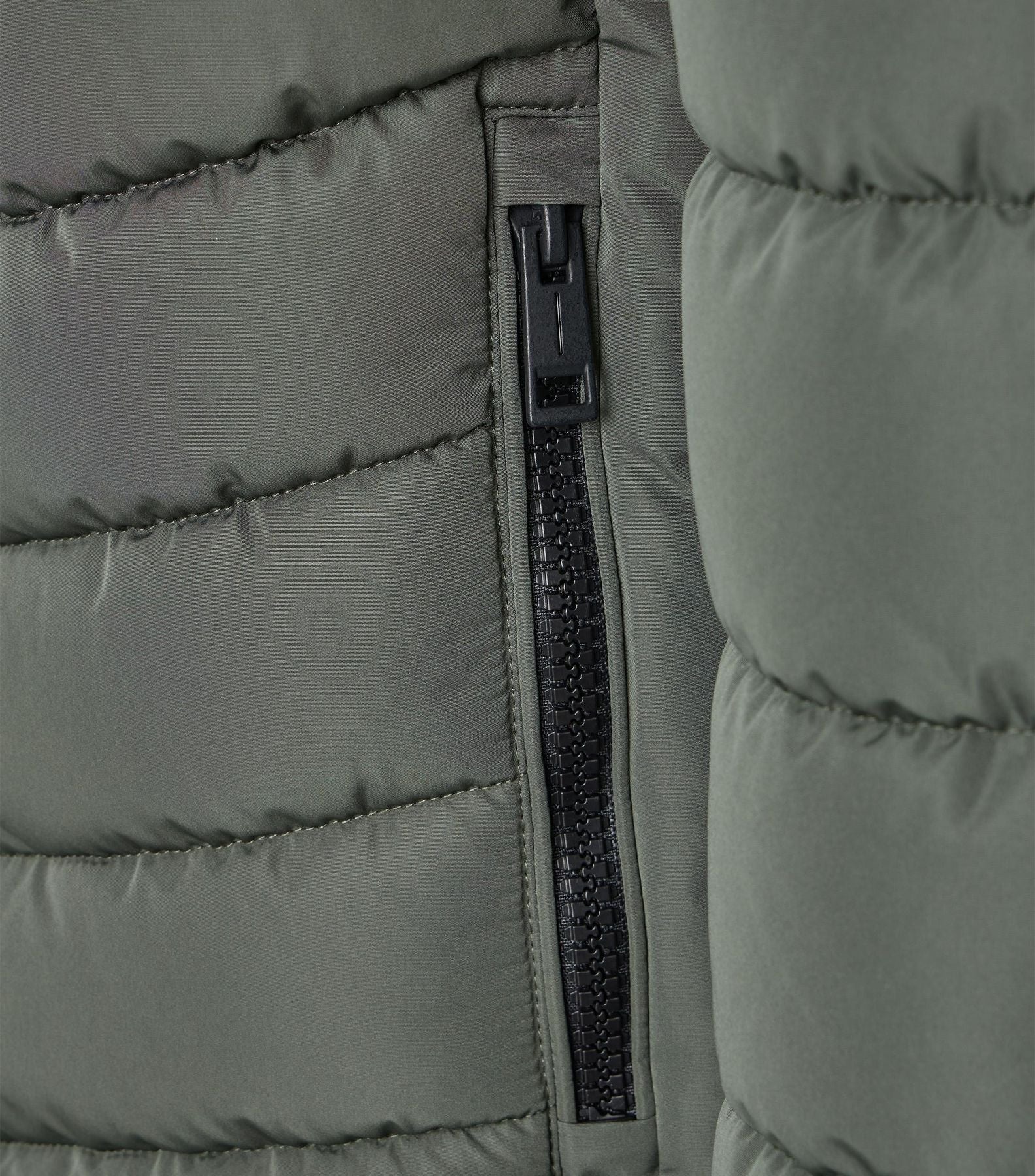 Steppjacke mit Kapuze