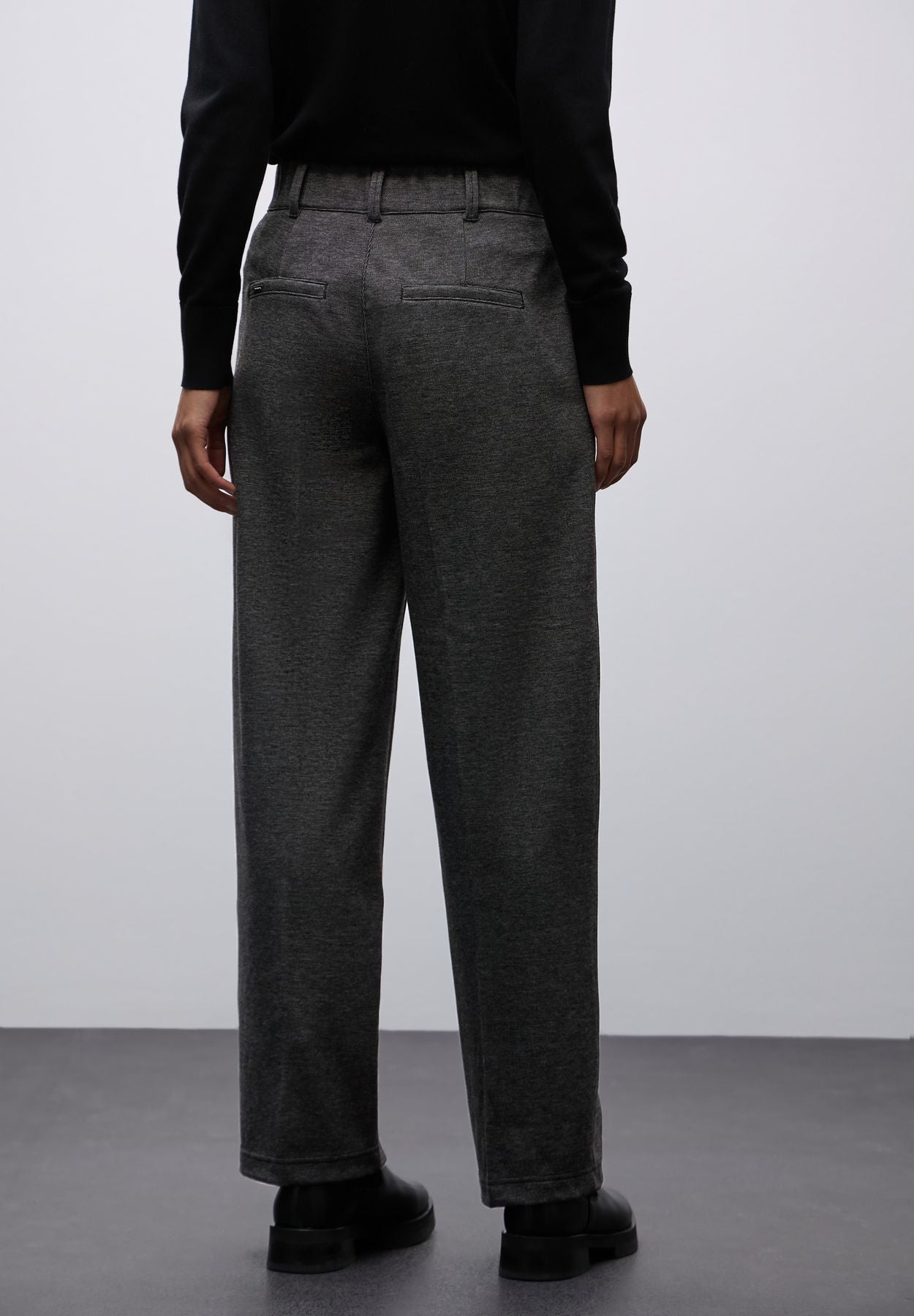 Straight Leg Hose