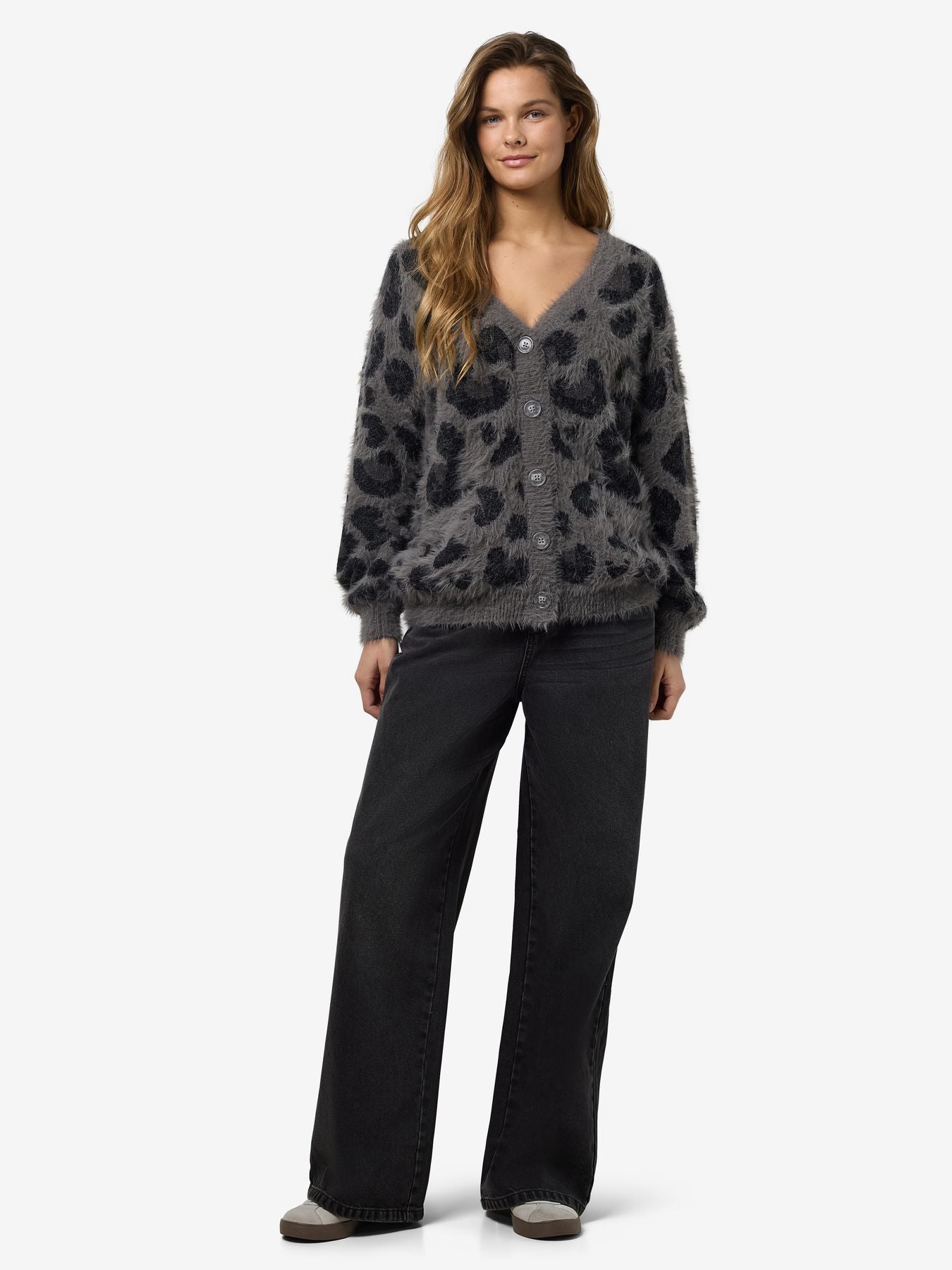 NMFLYNN L/S V-NECK KNIT CARDIGAN NOOS