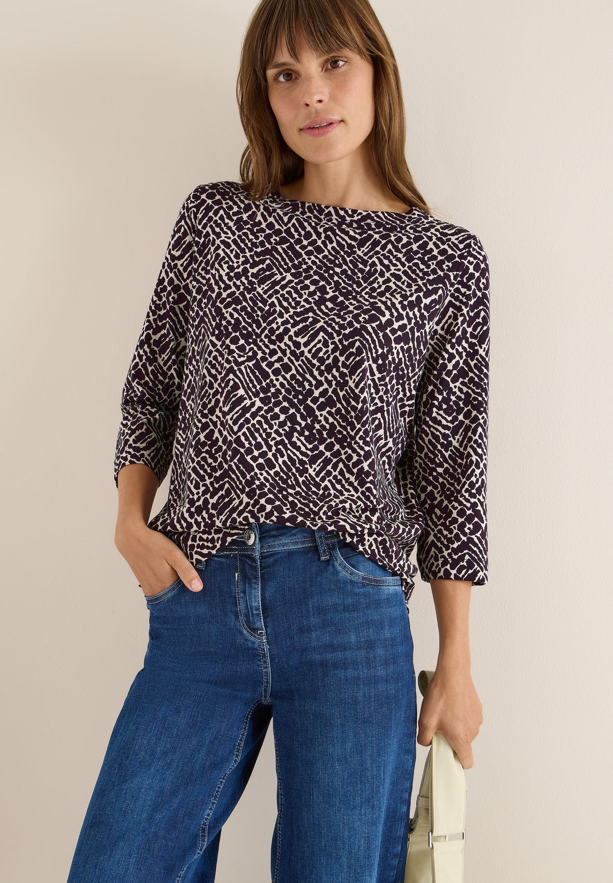 Shirt mit Minimal Print