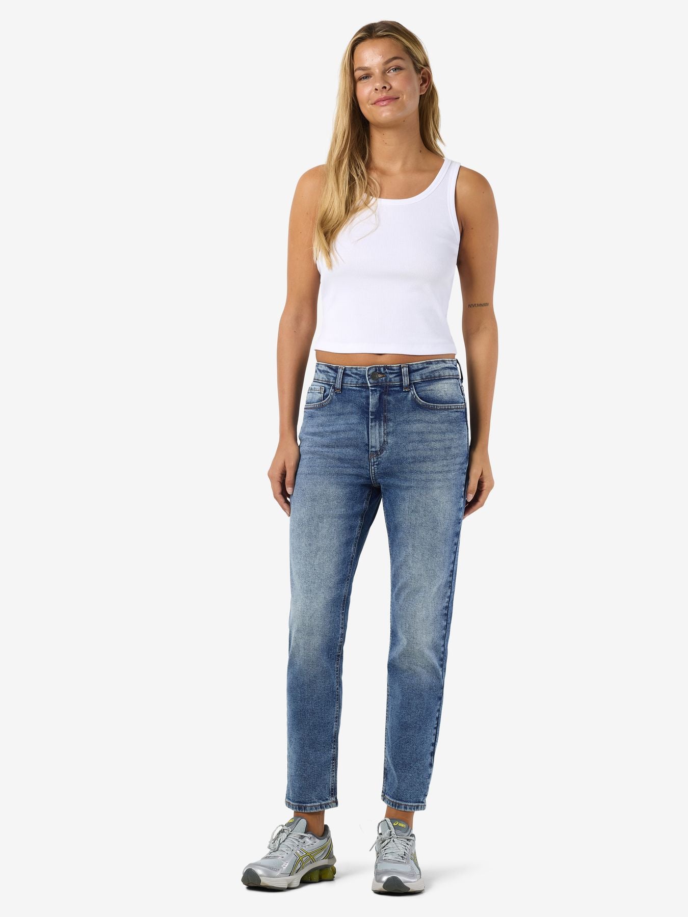 NMMONI HW STRAGHT ANK JEANS AZ221DB NOOS