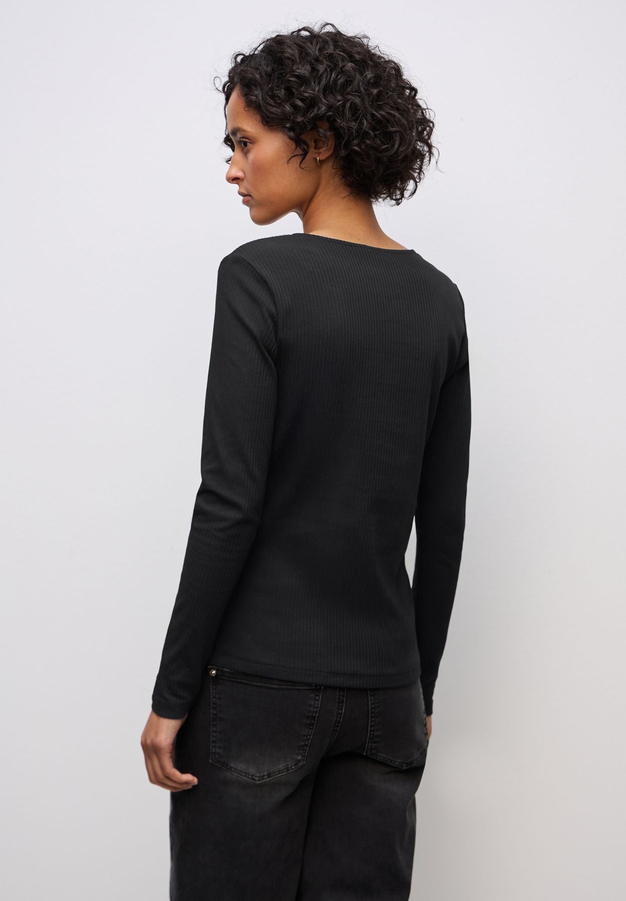 Shirt mit Herzausschnitt