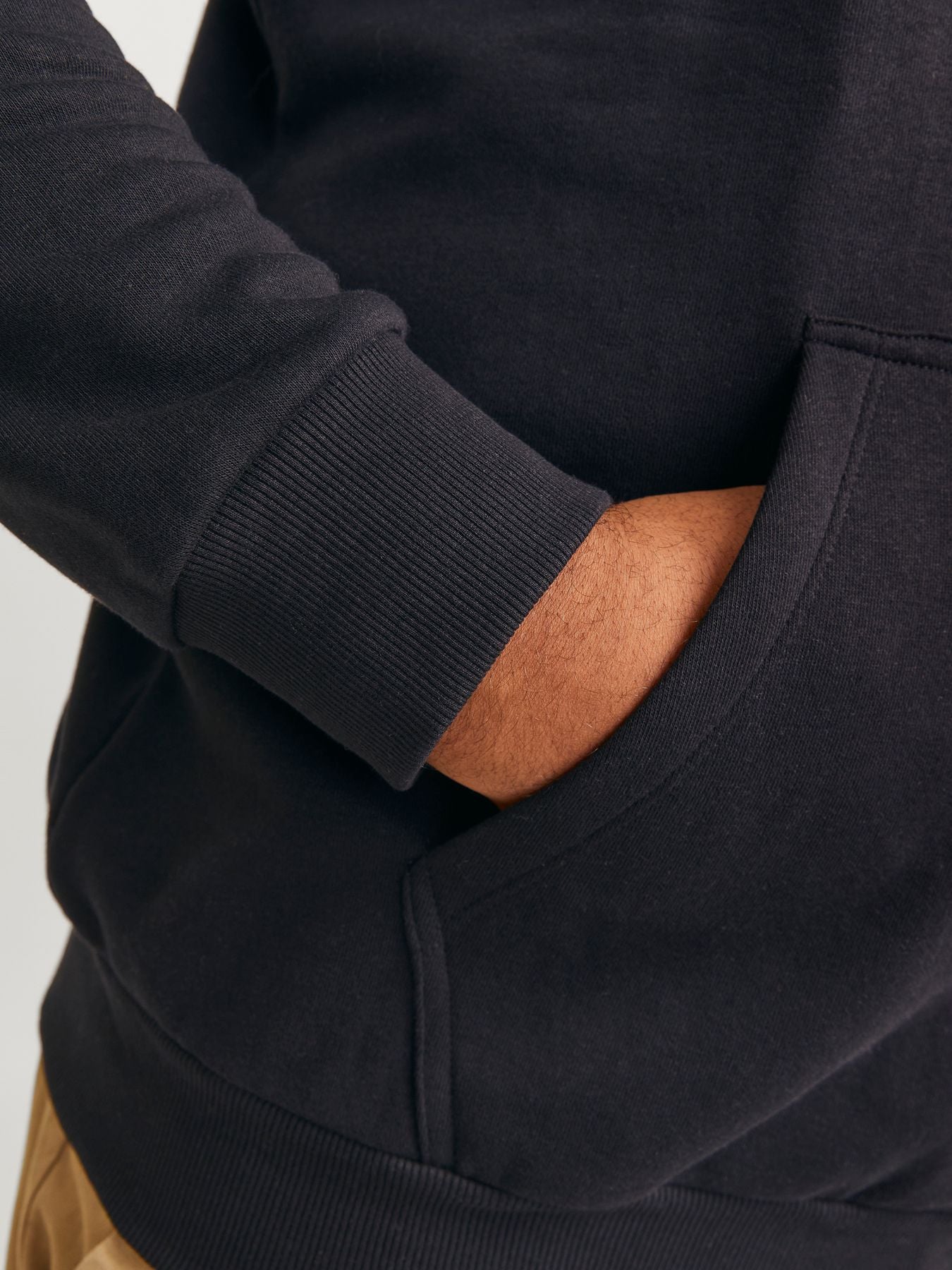 JJECALEB VARSITY SWEAT HOOD SN PLS