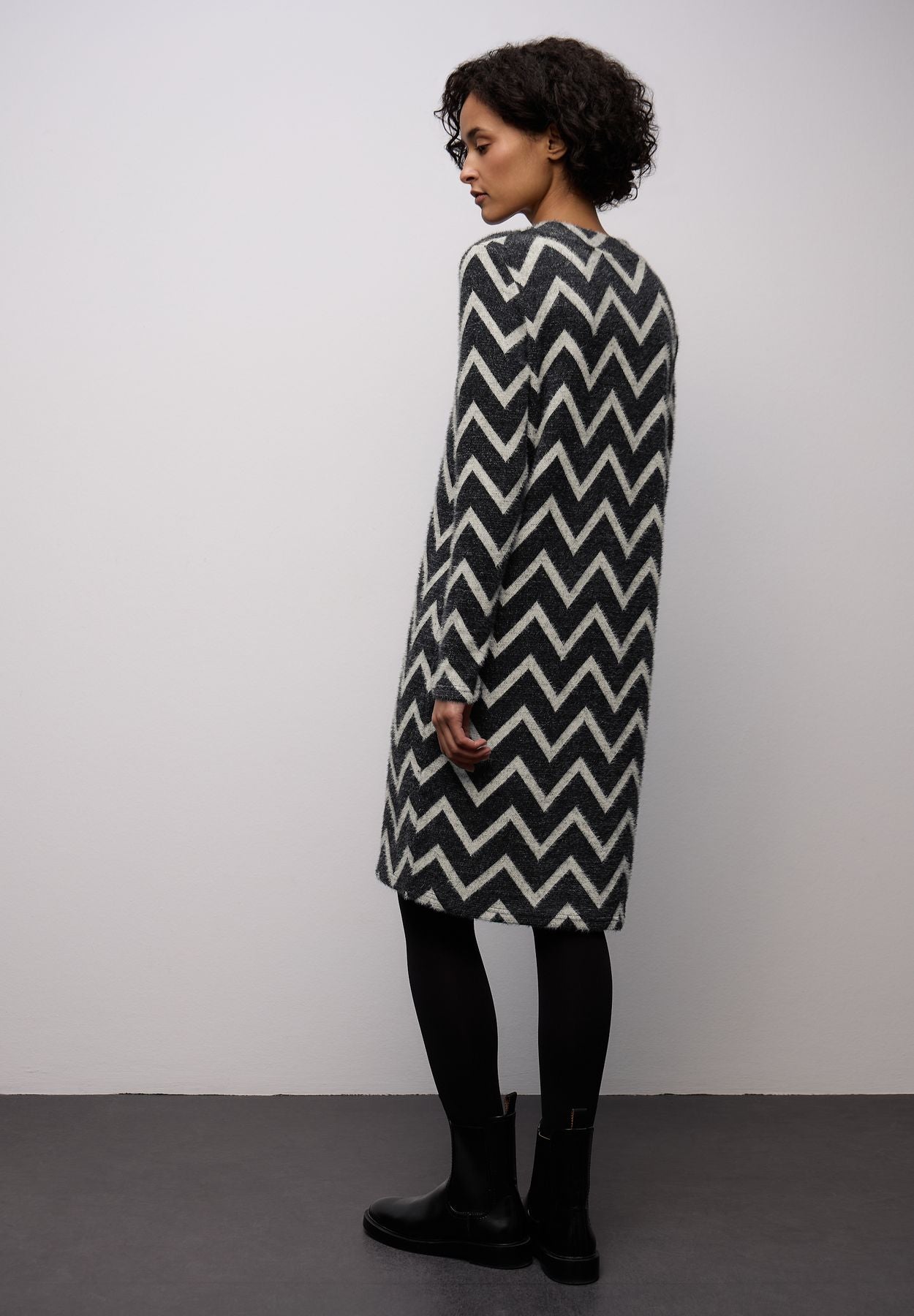 Gemustertes T-Shirtkleid