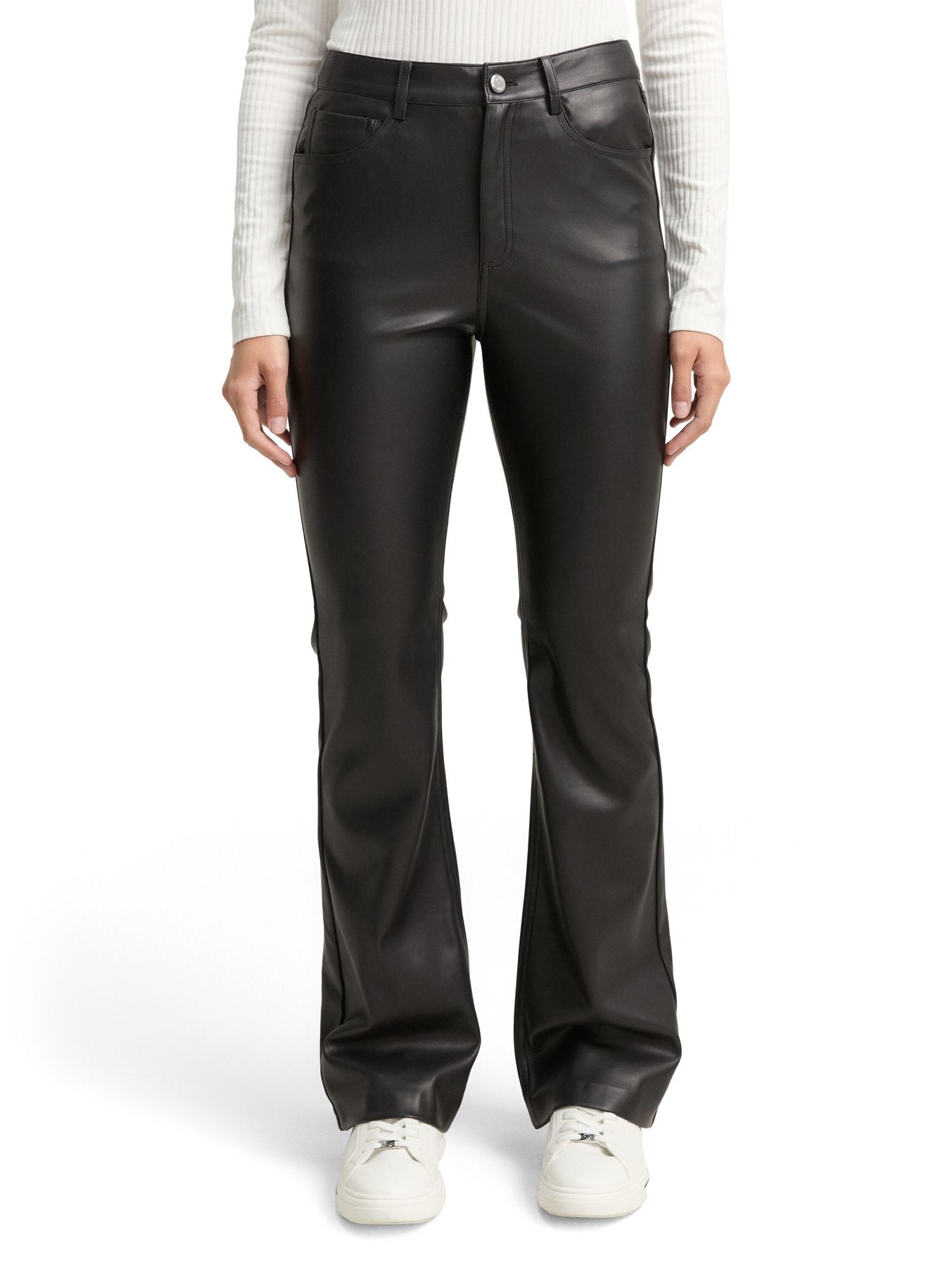 Flared Hose in Lederoptik