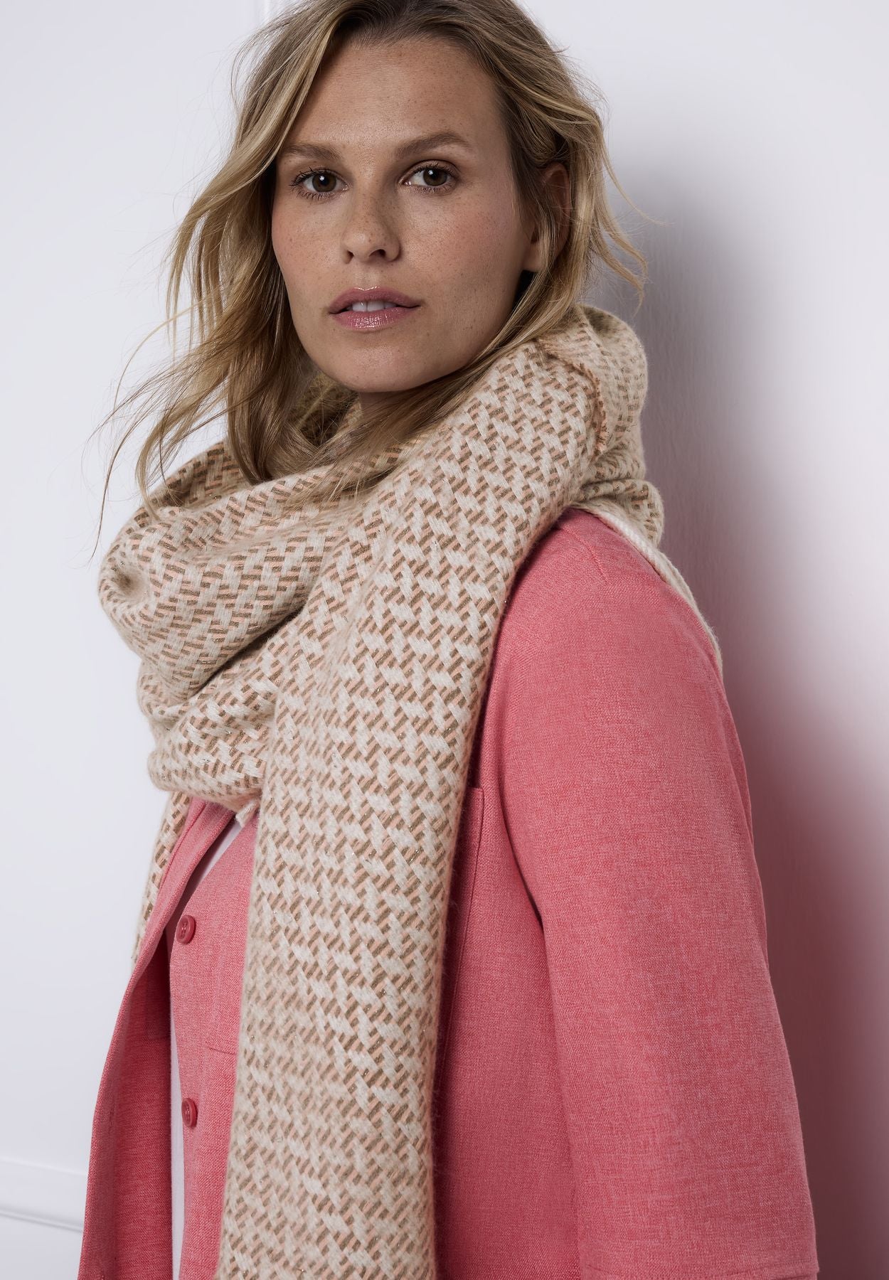 Gemustertes Dreieckstuch