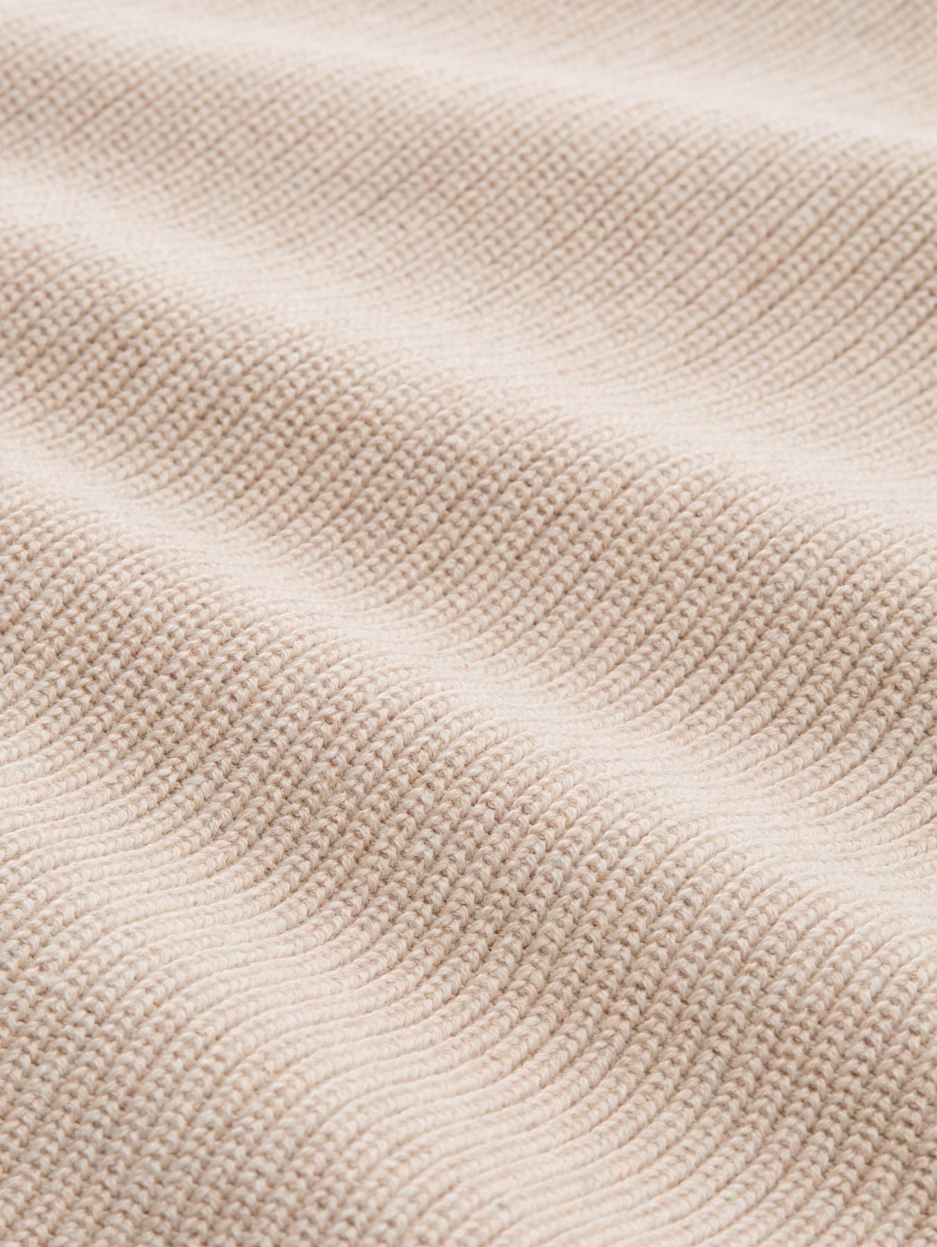 Strickpullover mit V-Ausschnitt