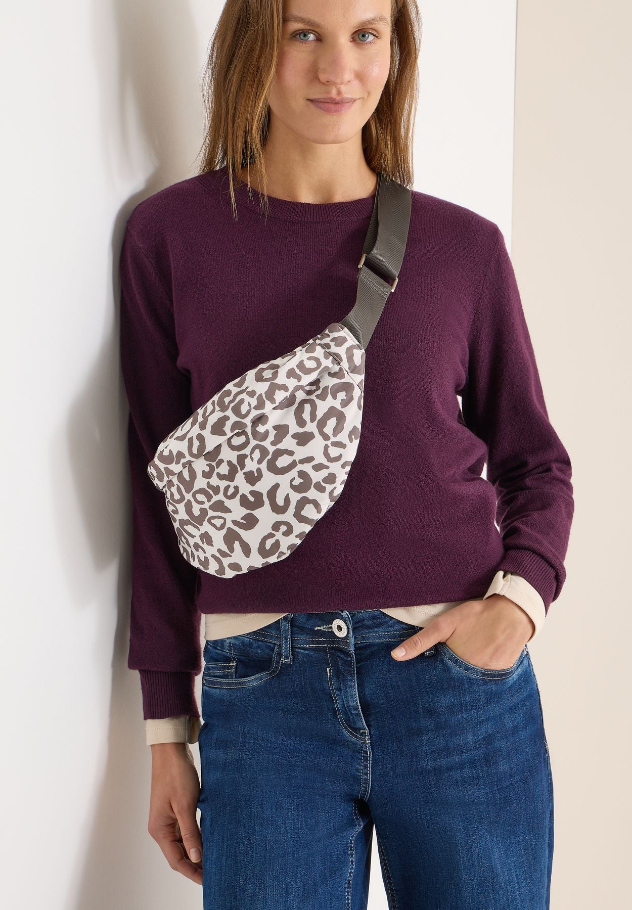 Moon Bag