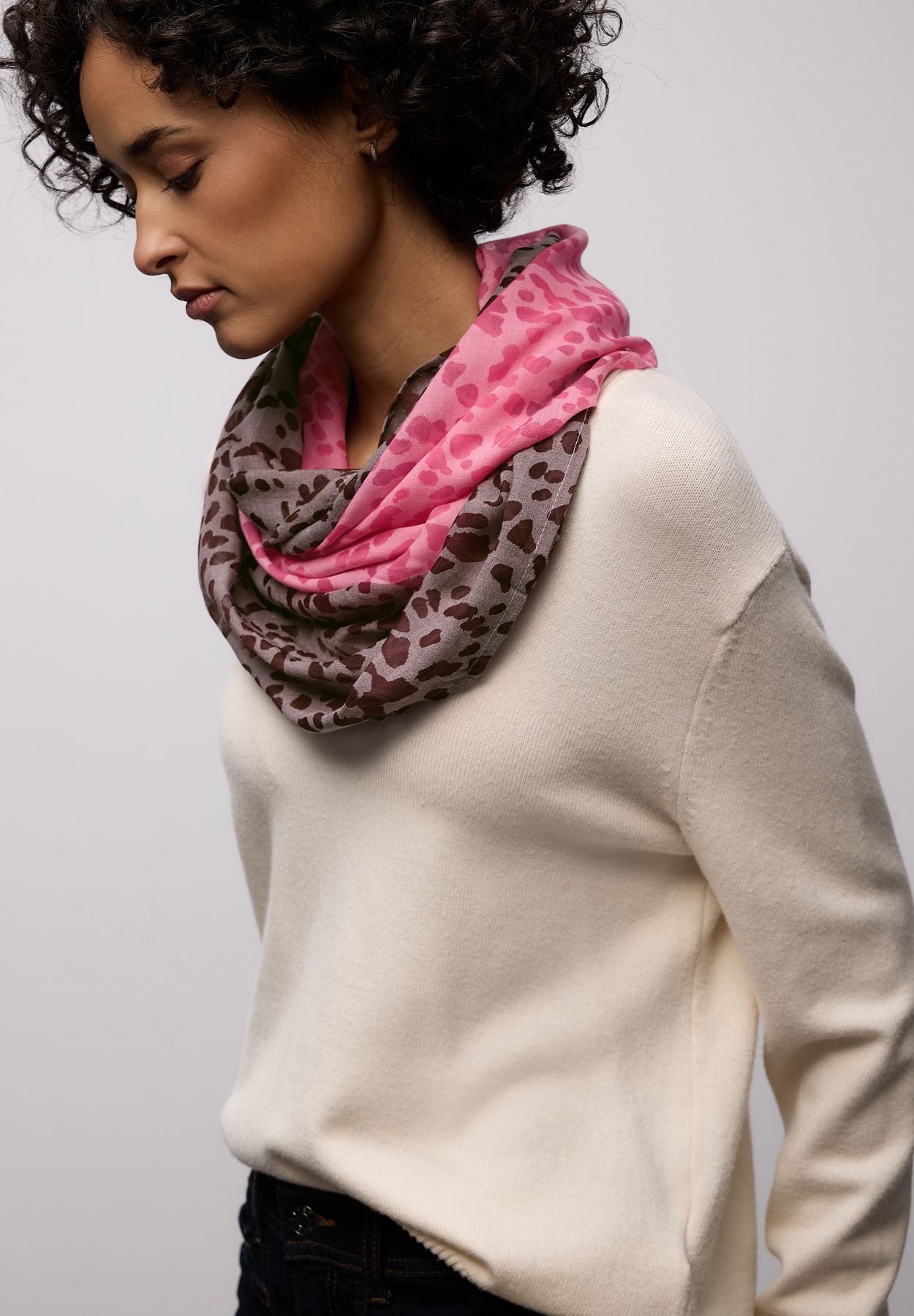 Gemusterter Loop Schal