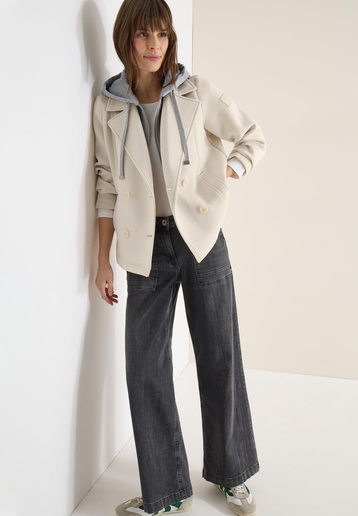 Kurzer Trenchcoat