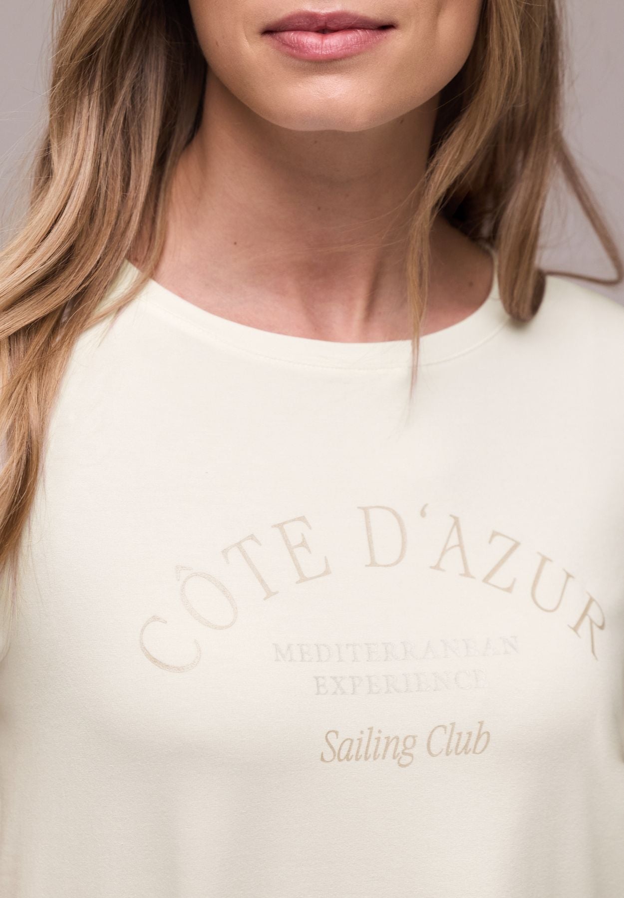 T-Shirt mit Rundhals und Wording