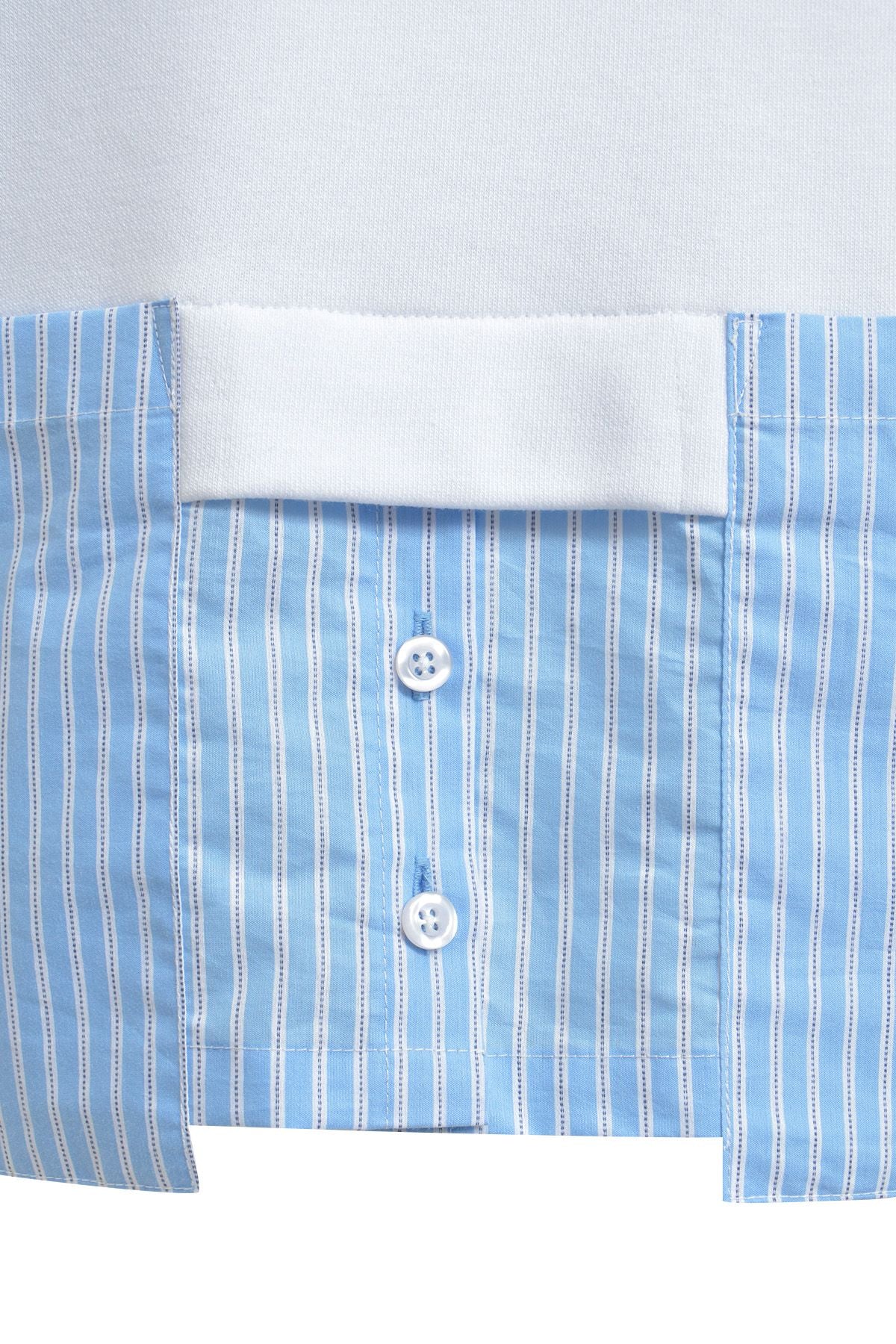 Boxy Sweatshirt Blouse Layering