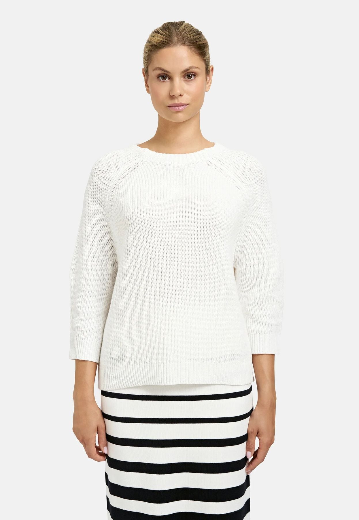 Deep Raglan Pullover