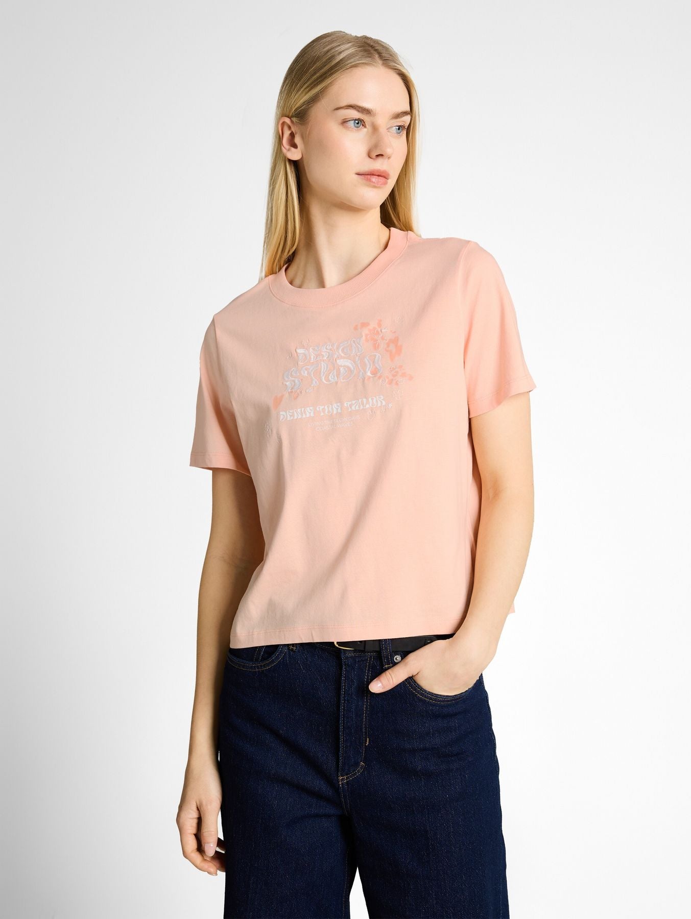 Loose Fit T-Shirt mit Stickerei