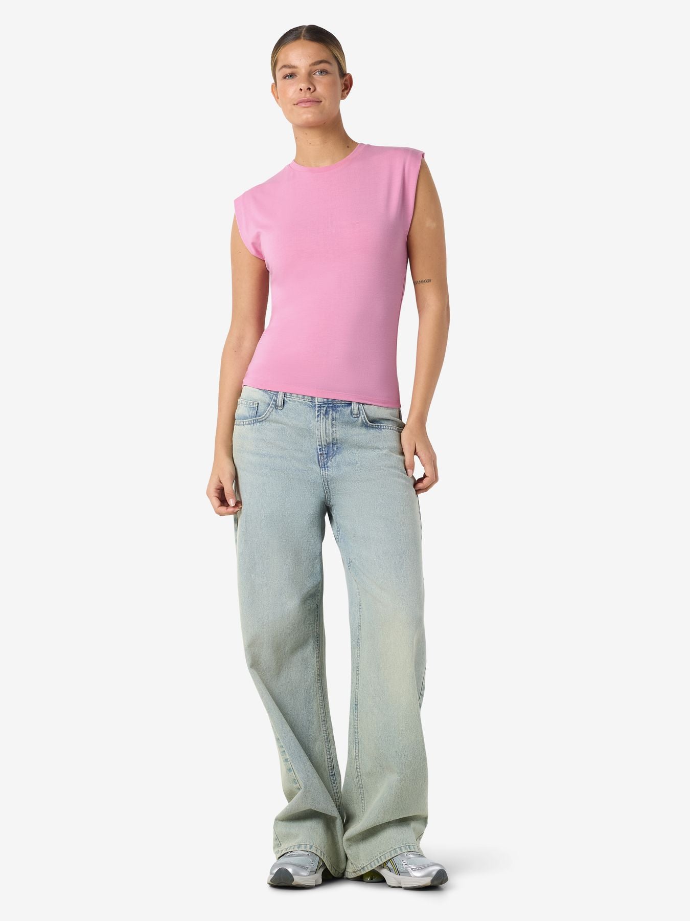 NMLEGA CAPSLEEVE O-NECK T-SHIRT NOOS