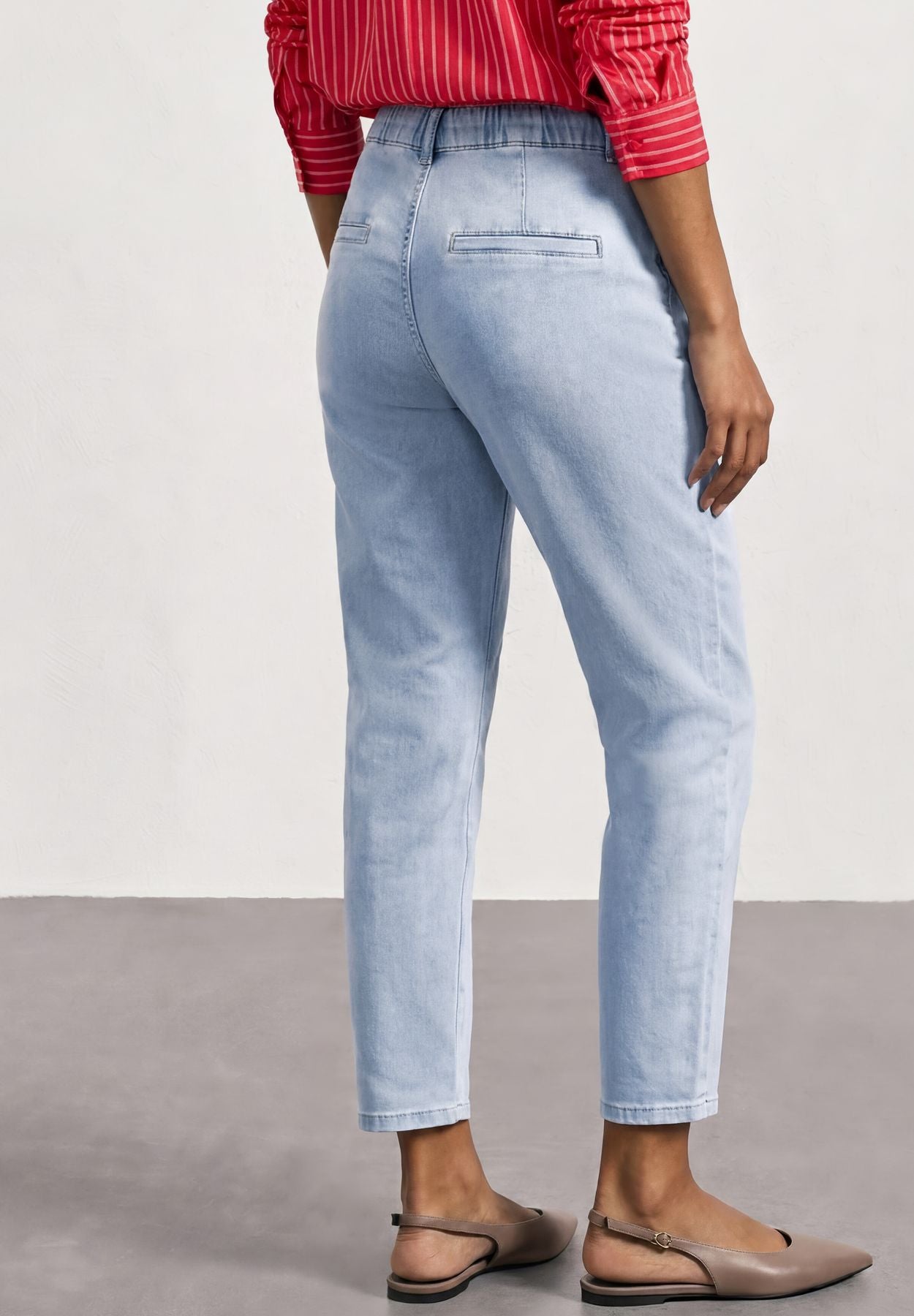 Mid Waist Jeans im Chino-Look
