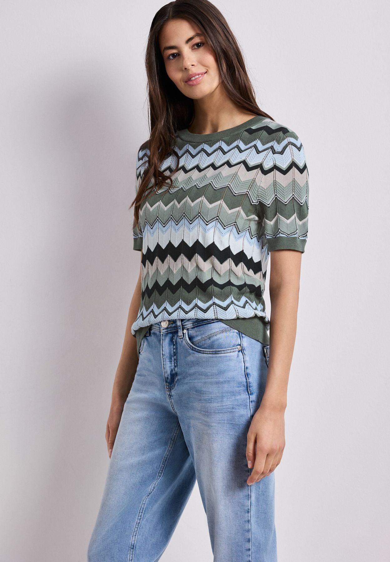 Kurzarm Pullover mit Zick-Zack-Muster