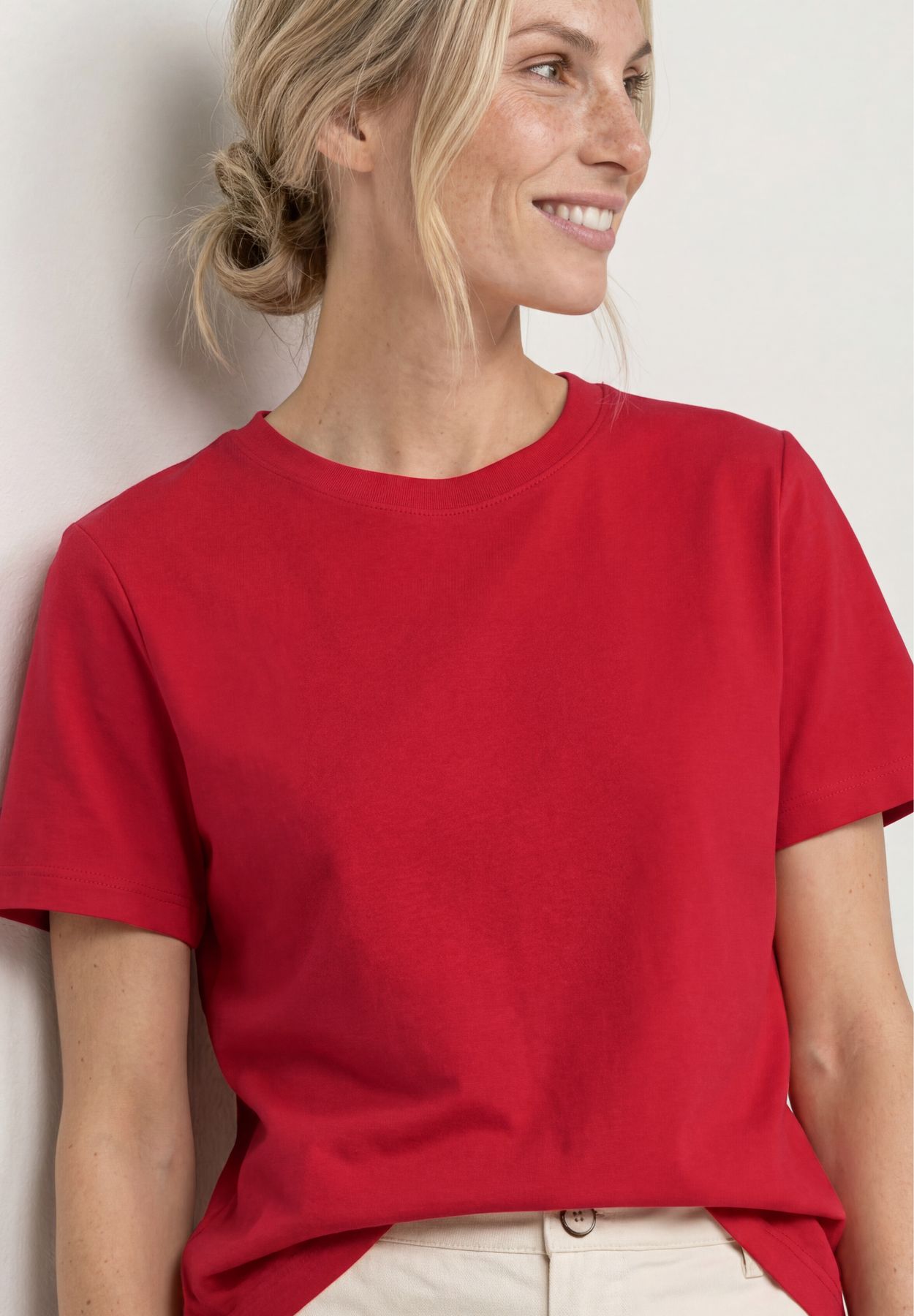 Basic T-Shirt im verkürzten Schnitt