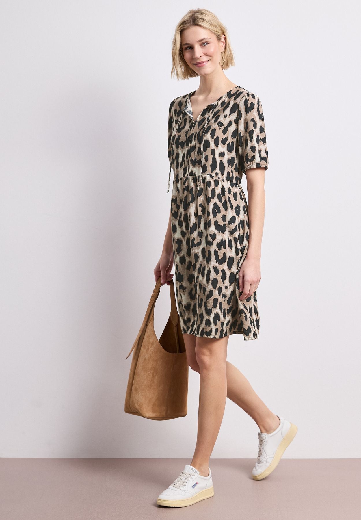 Knielanges Kleid mit Split Neck und Print