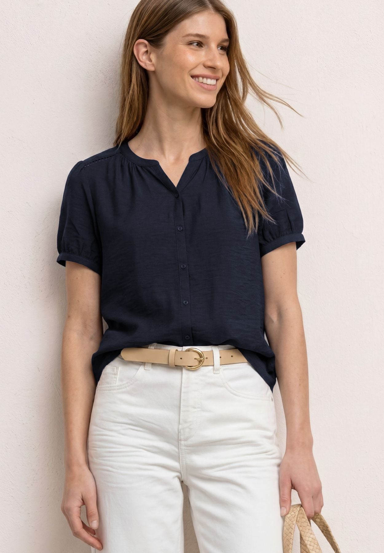 Kurzarm Bluse mit Split Neck und Knöpfen