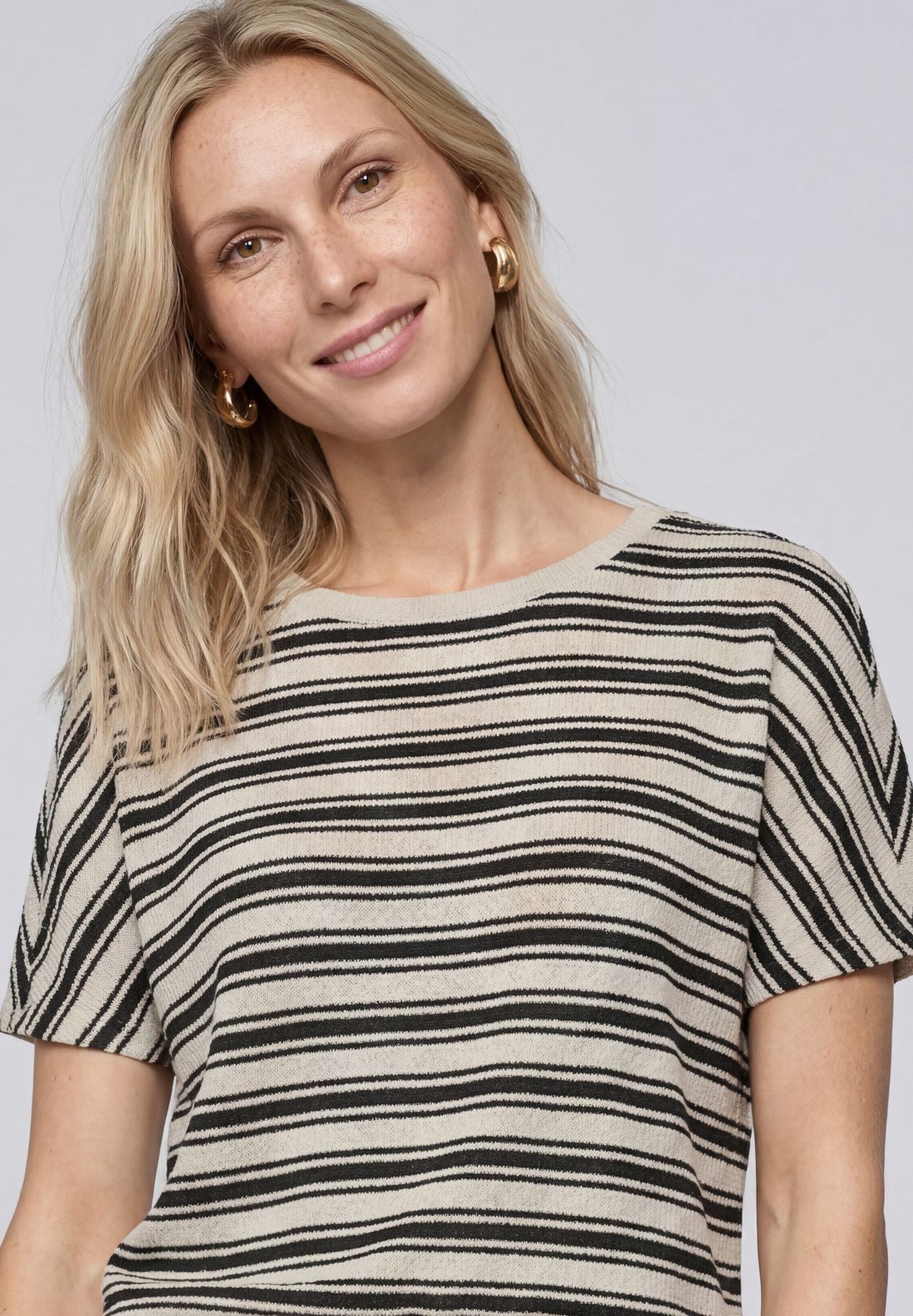 Shirt in Strick-Optik mit Rundhals