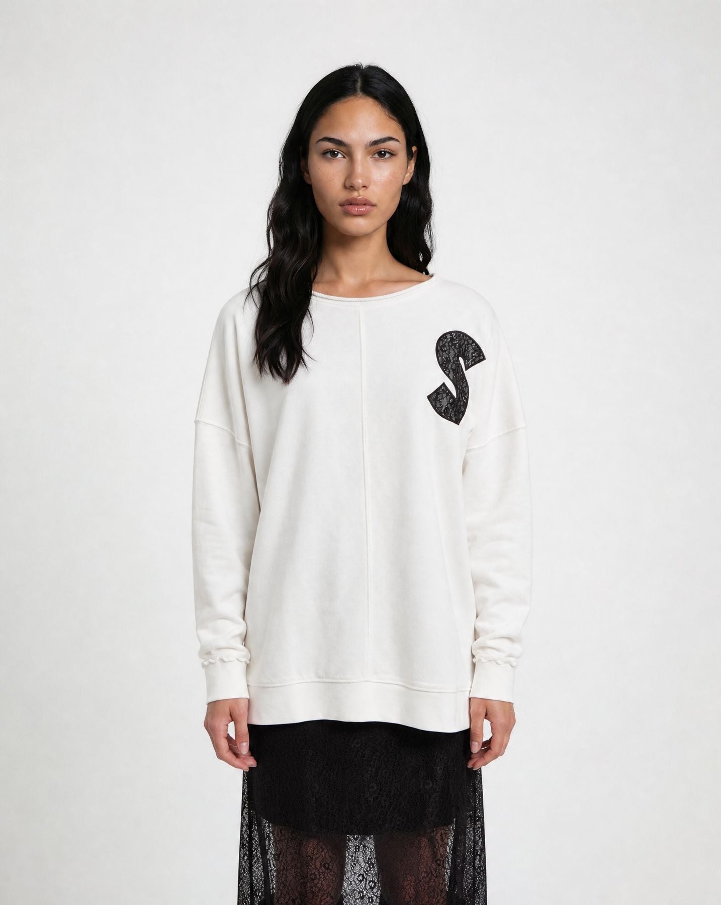 Oversize Sweatshirt Lace Wording