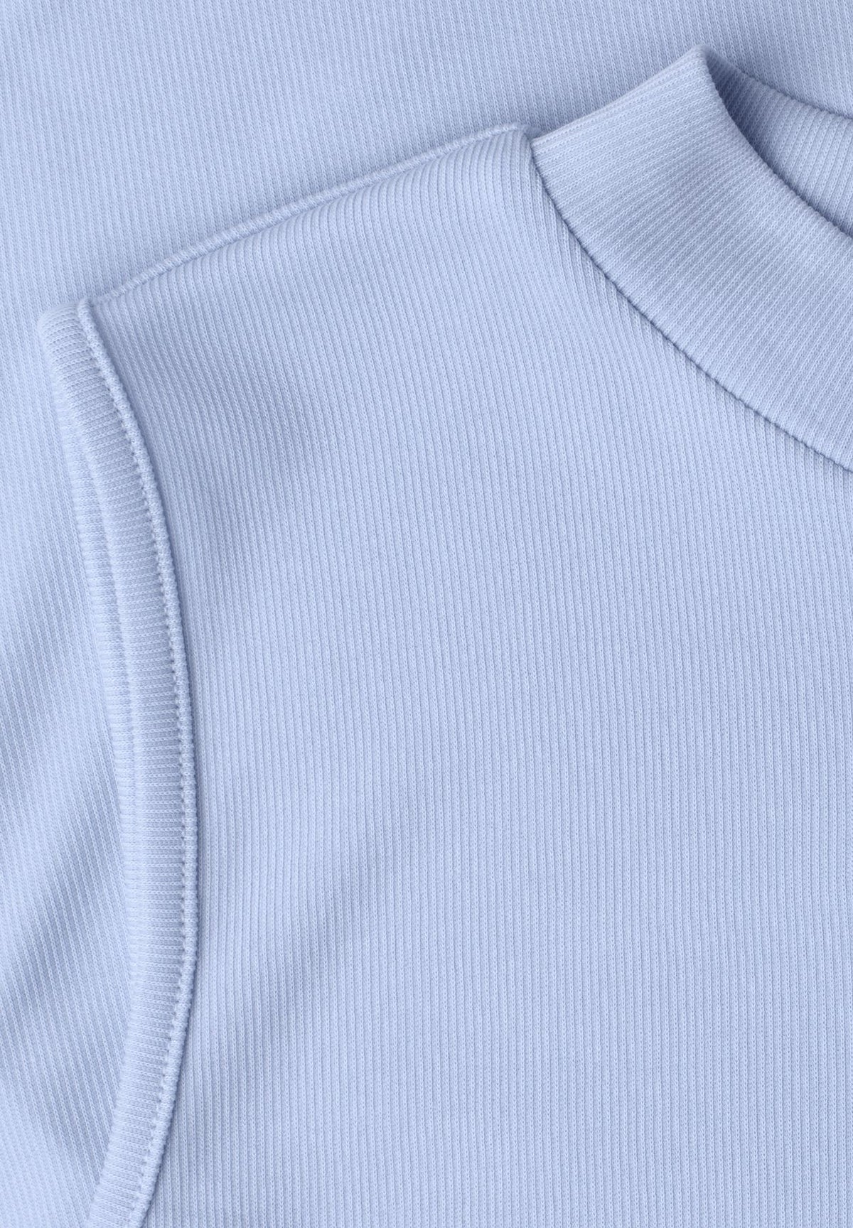 Top im Silk-Look mit Turtle Neck